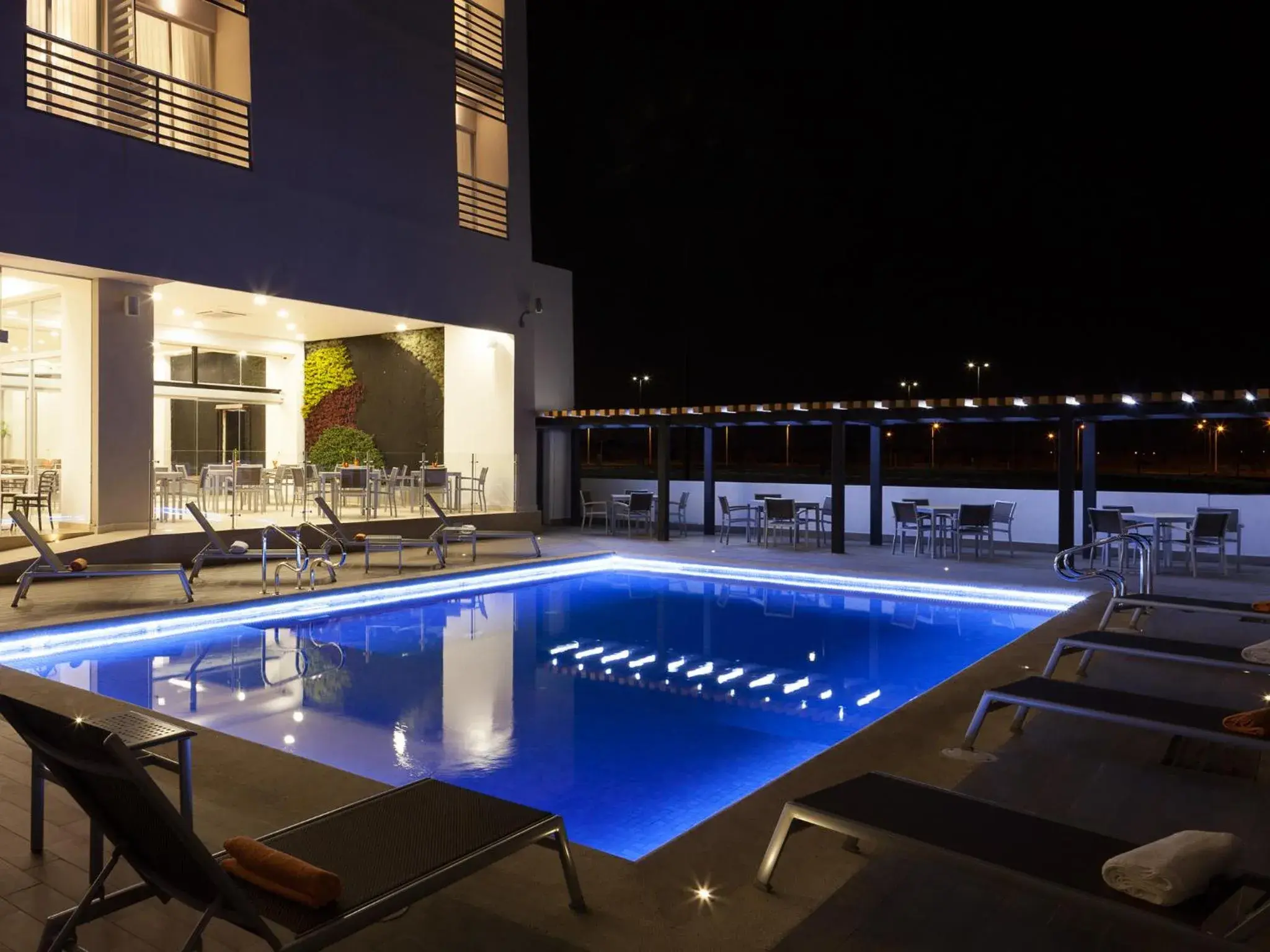 Swimming Pool in Hotel Yes Inn Nuevo Veracruz