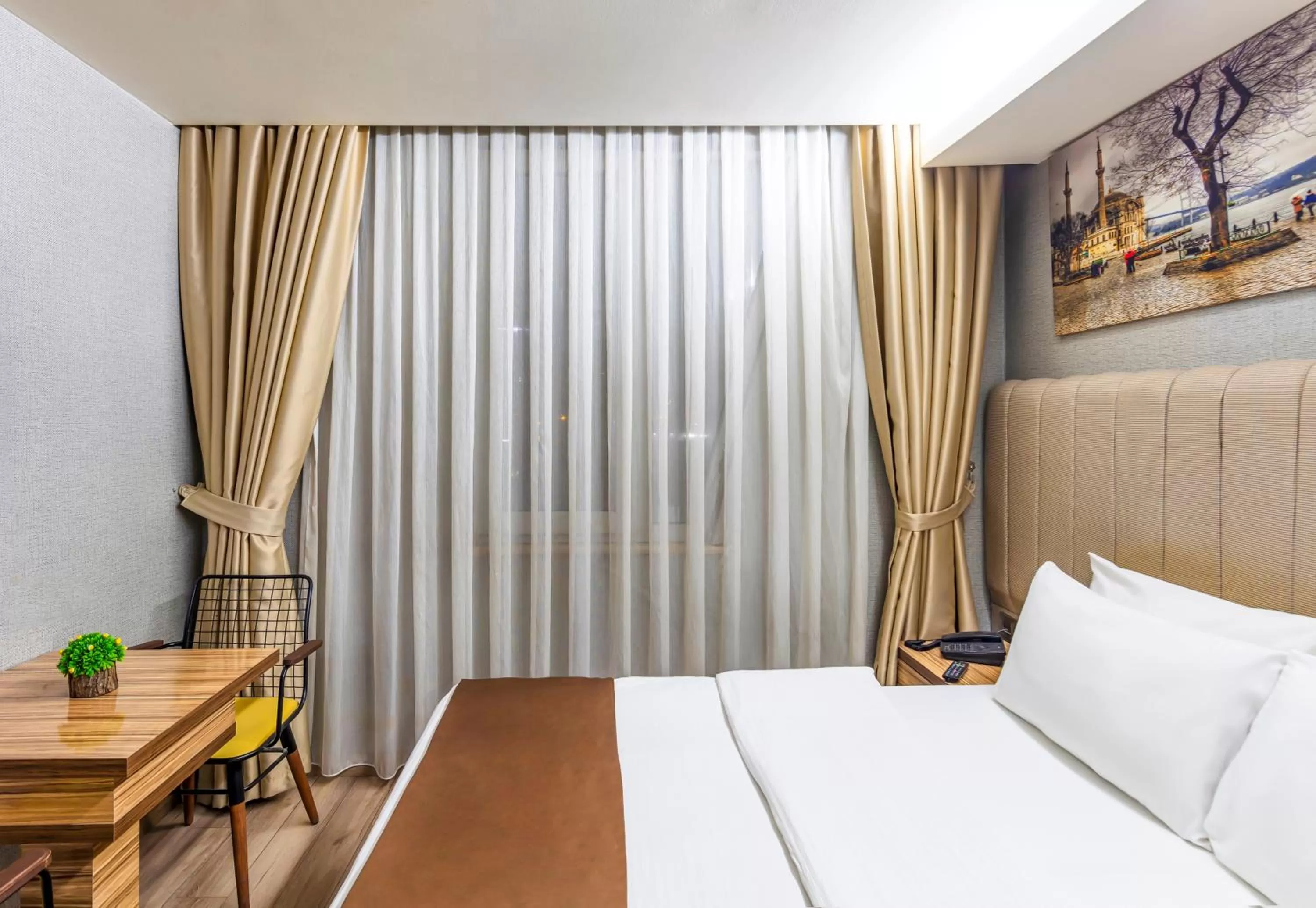 Photo of the whole room, Bed in Dem İstanbul Airport Hotel