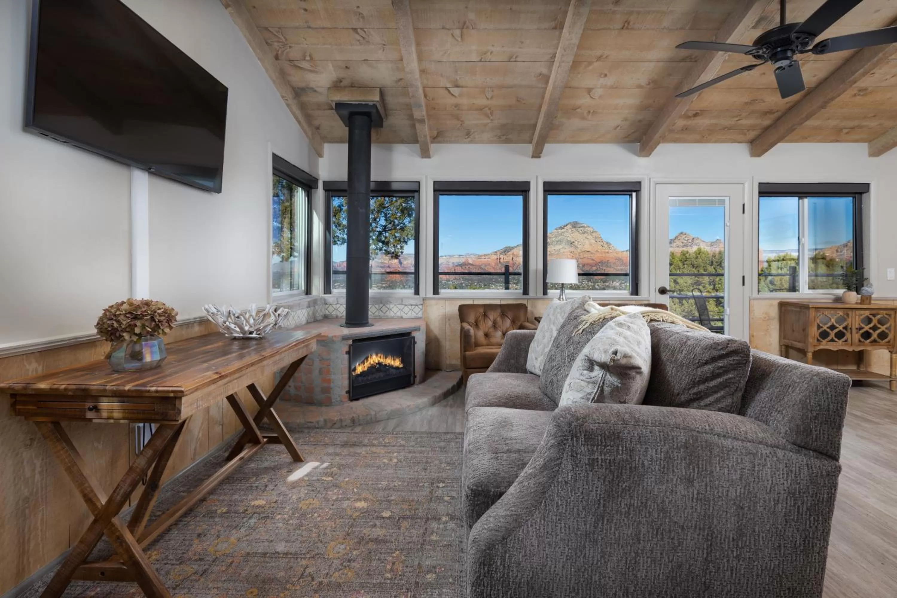 Seating area in Sky Ranch Lodge