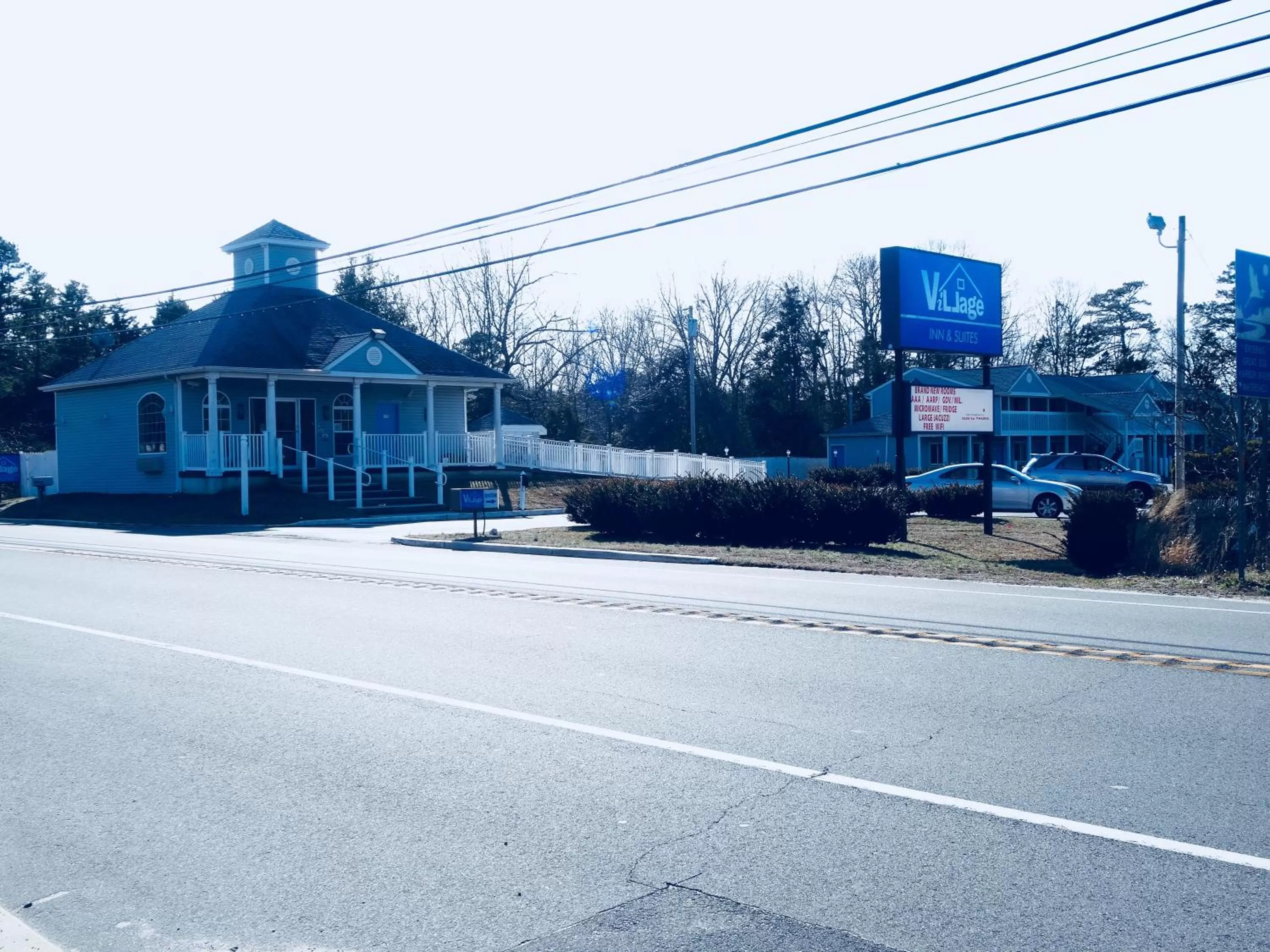 Property building in Village Inn & Suites - Smithville