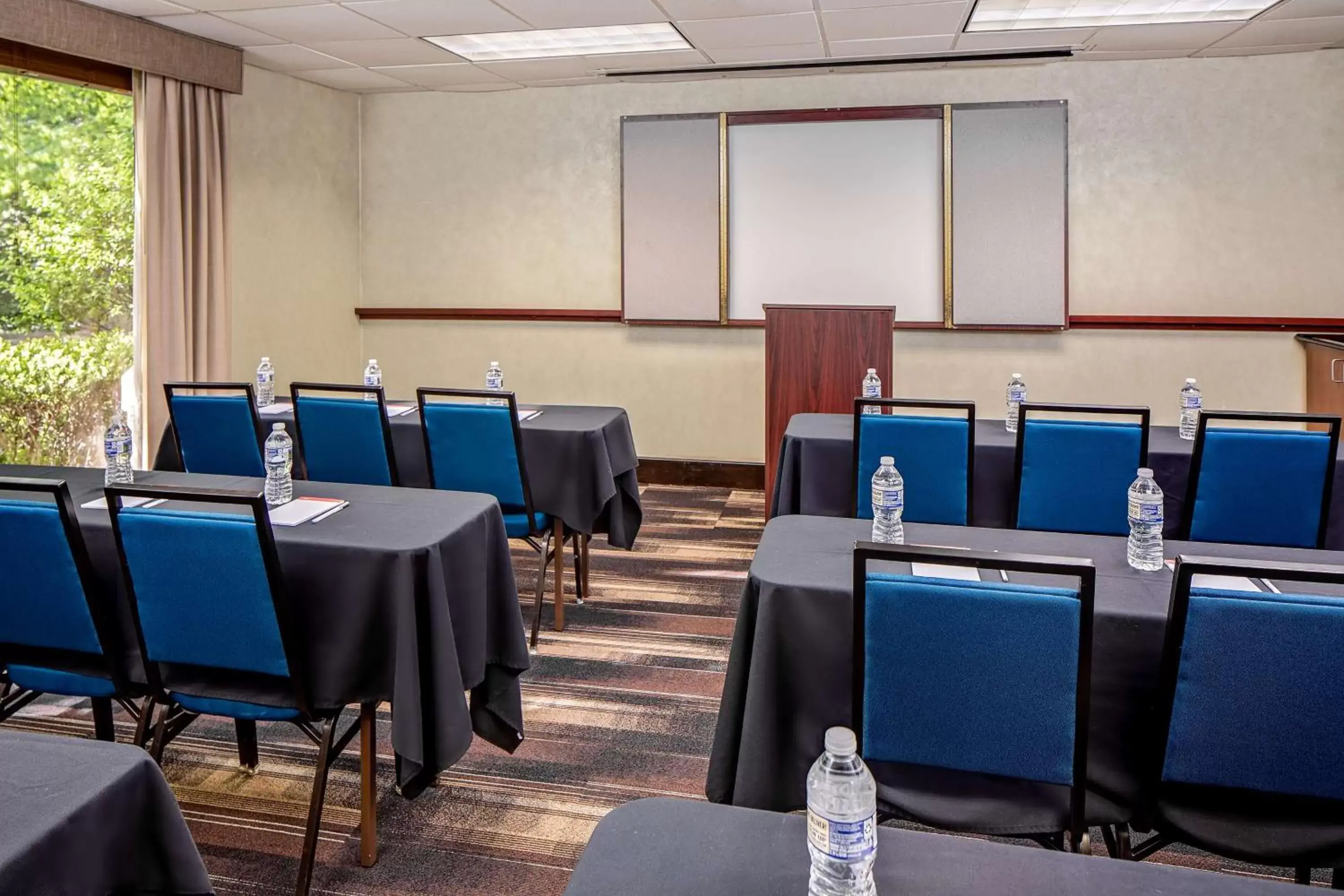 Meeting/conference room in Hampton Inn & Suites Atlanta/Duluth/Gwinnett