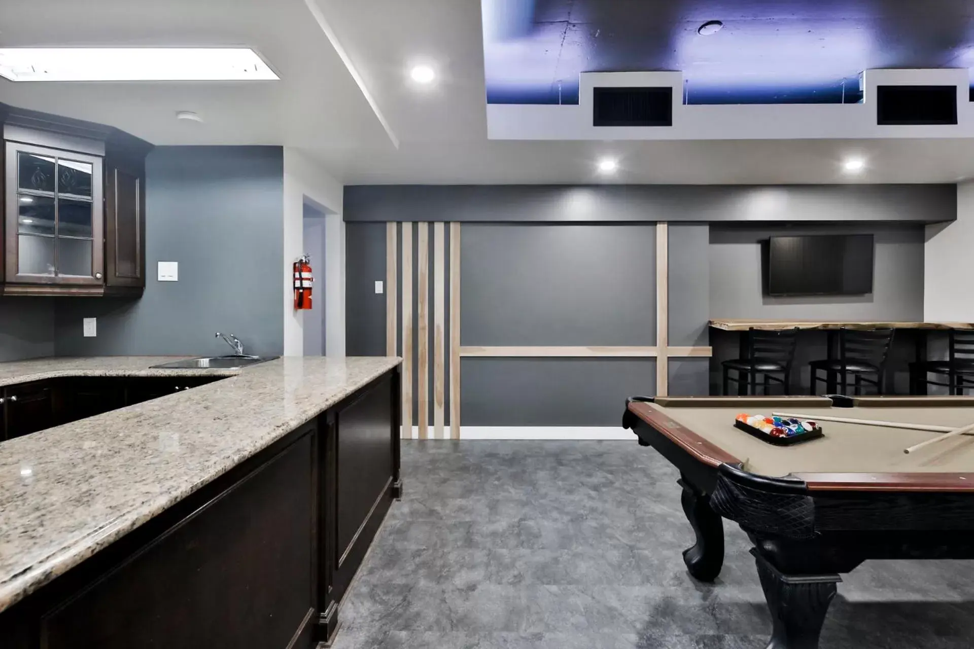 Dining area, Kitchen/Kitchenette in Hygie Boutique Hotel