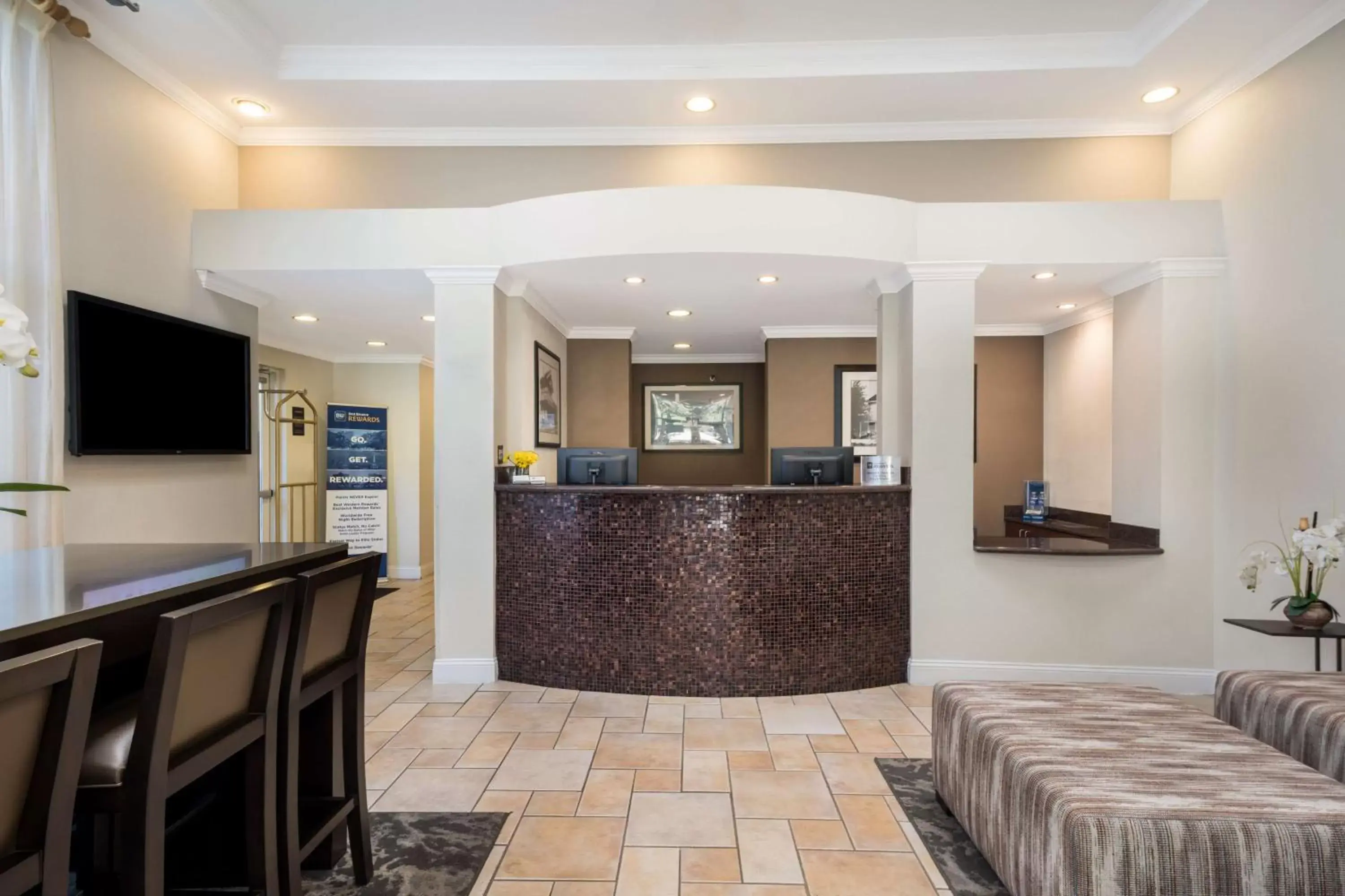 Lobby or reception, Lobby/Reception in Best Western Danville Sycamore Inn