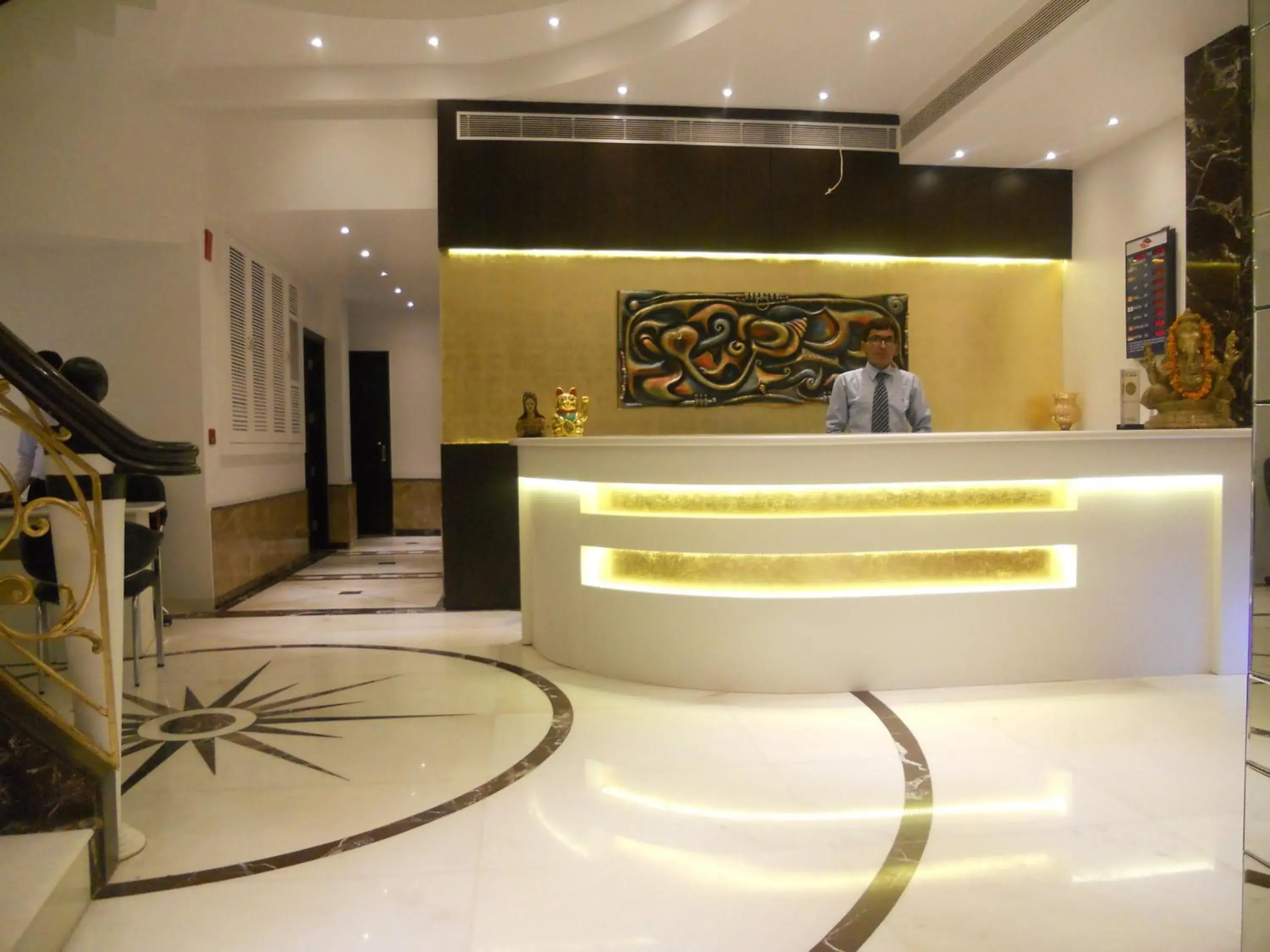 Lobby or reception, Lobby/Reception in Grand Godwin Near NDLS Railway Station- Paharganj