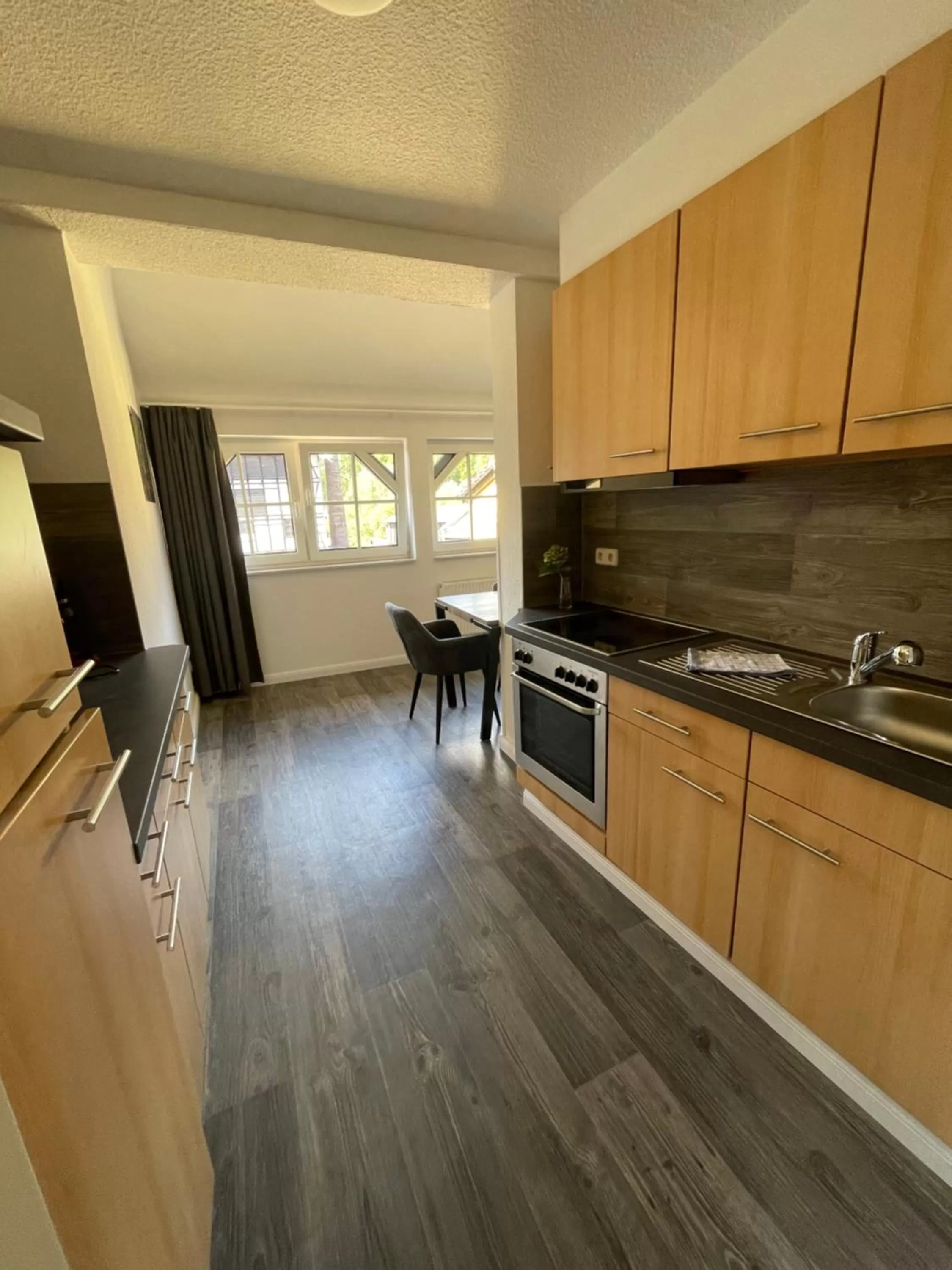 kitchen in "Zur Altstadt - Am Fuße der Osterburg" Gaststätte, Pension, FEWO