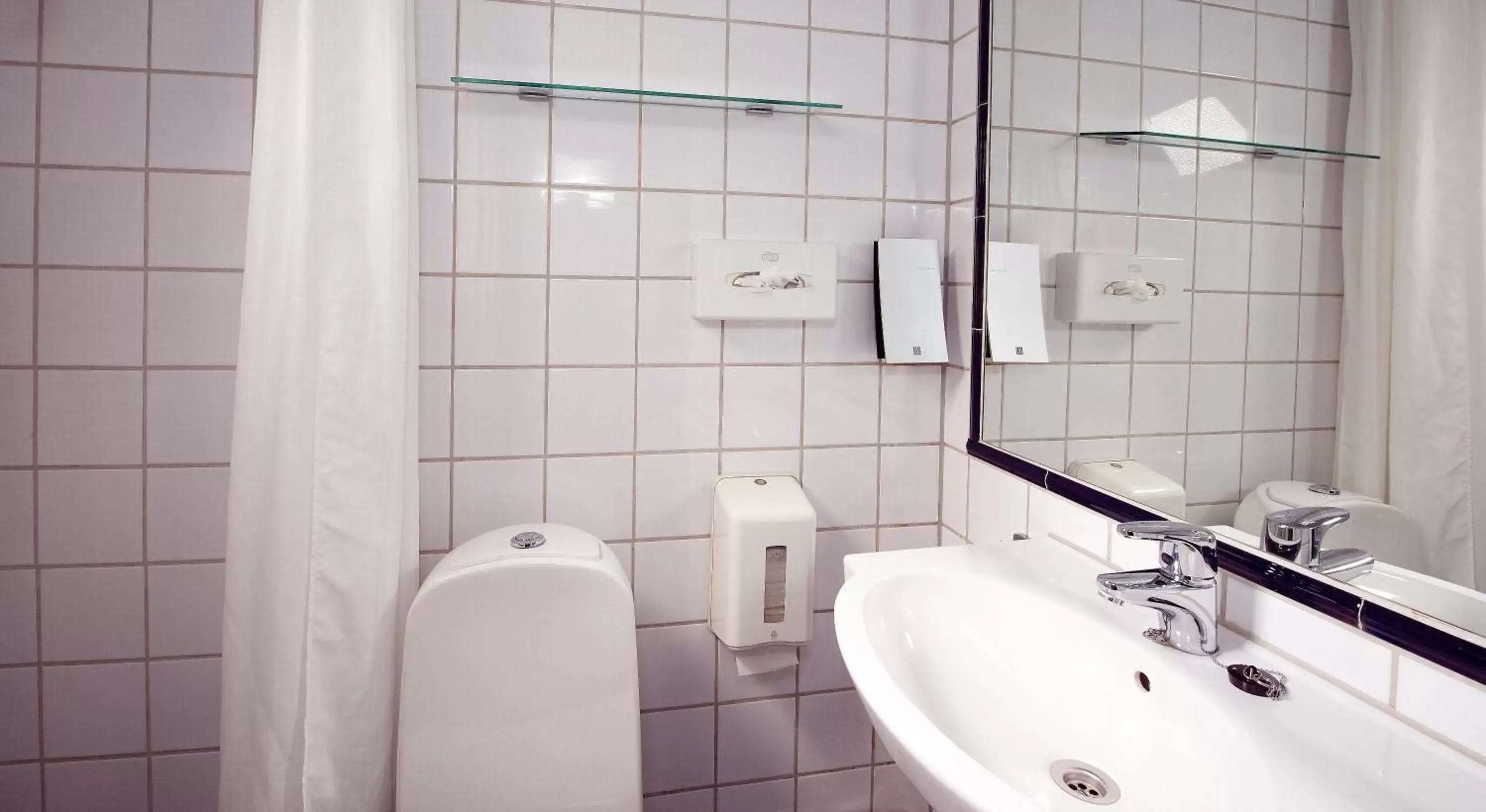 Toilet, Bathroom in Clarion Collection Hotel Savoy