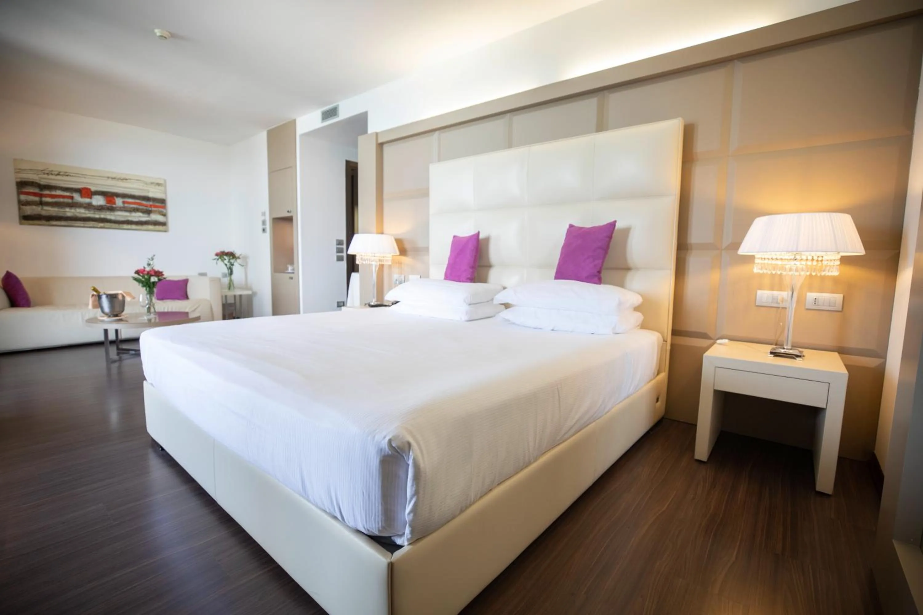 Photo of the whole room, Bed in Laguna Palace Hotel Grado