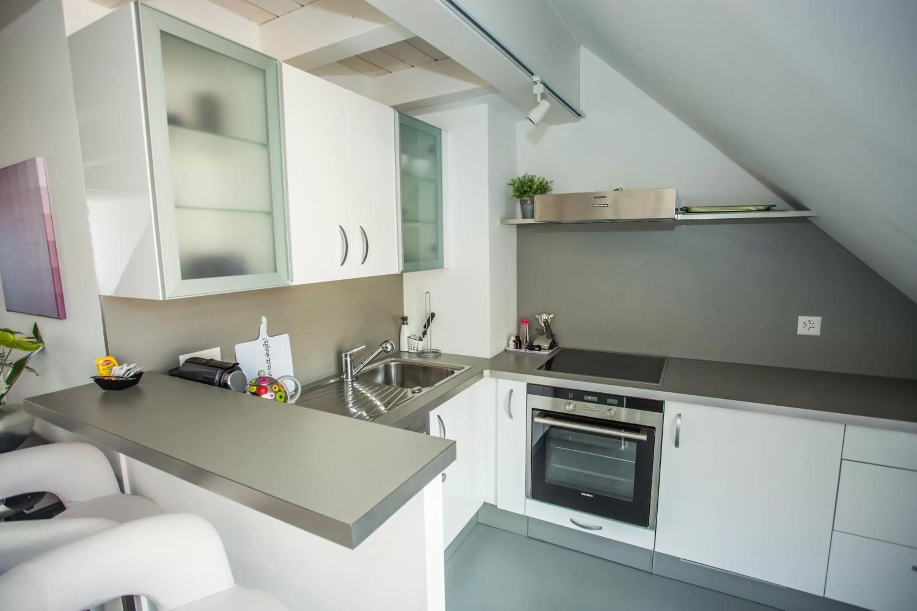 Kitchen or kitchenette in Guest House Le Charlot