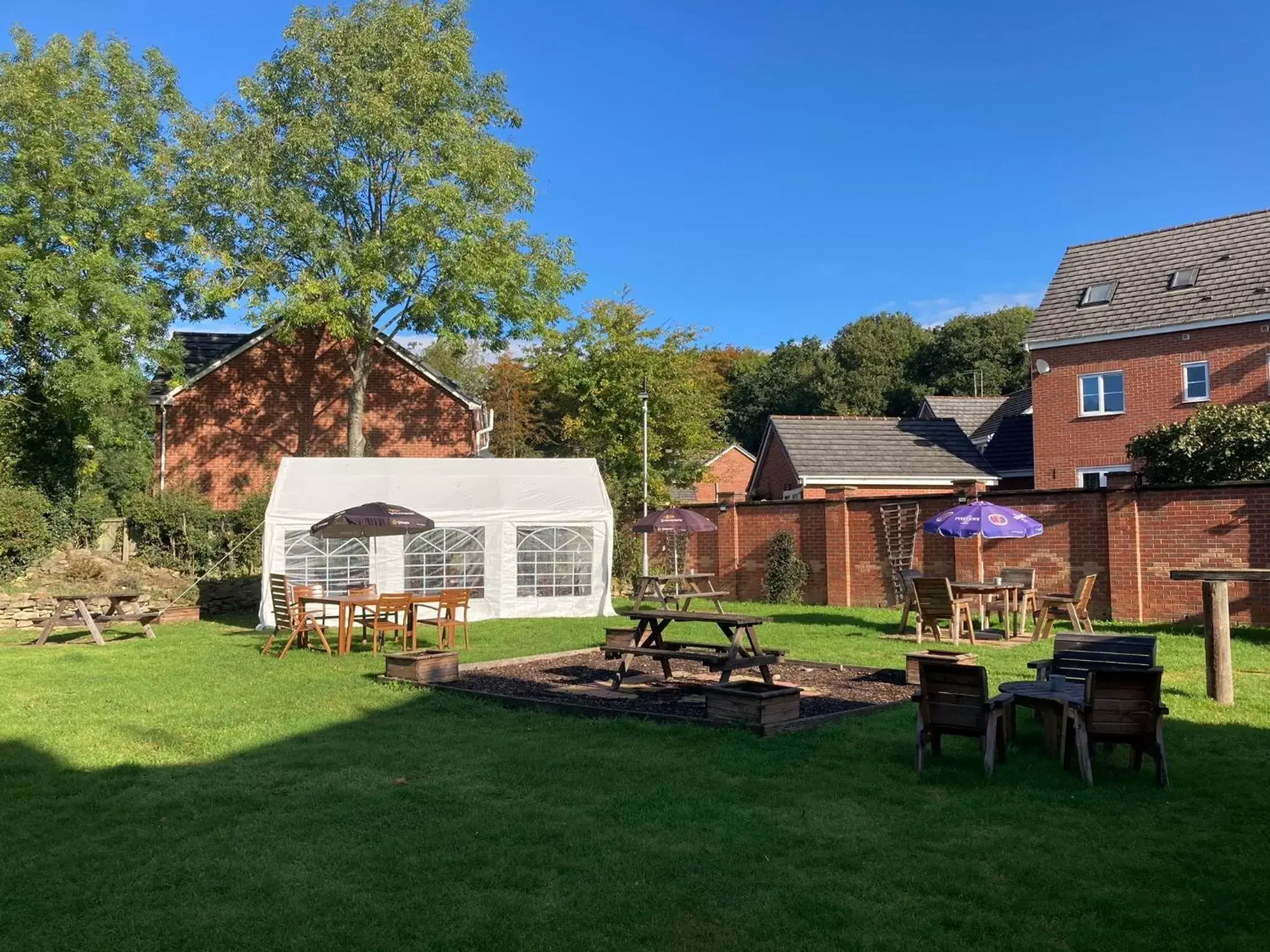 Garden in The Woodhouse Inn