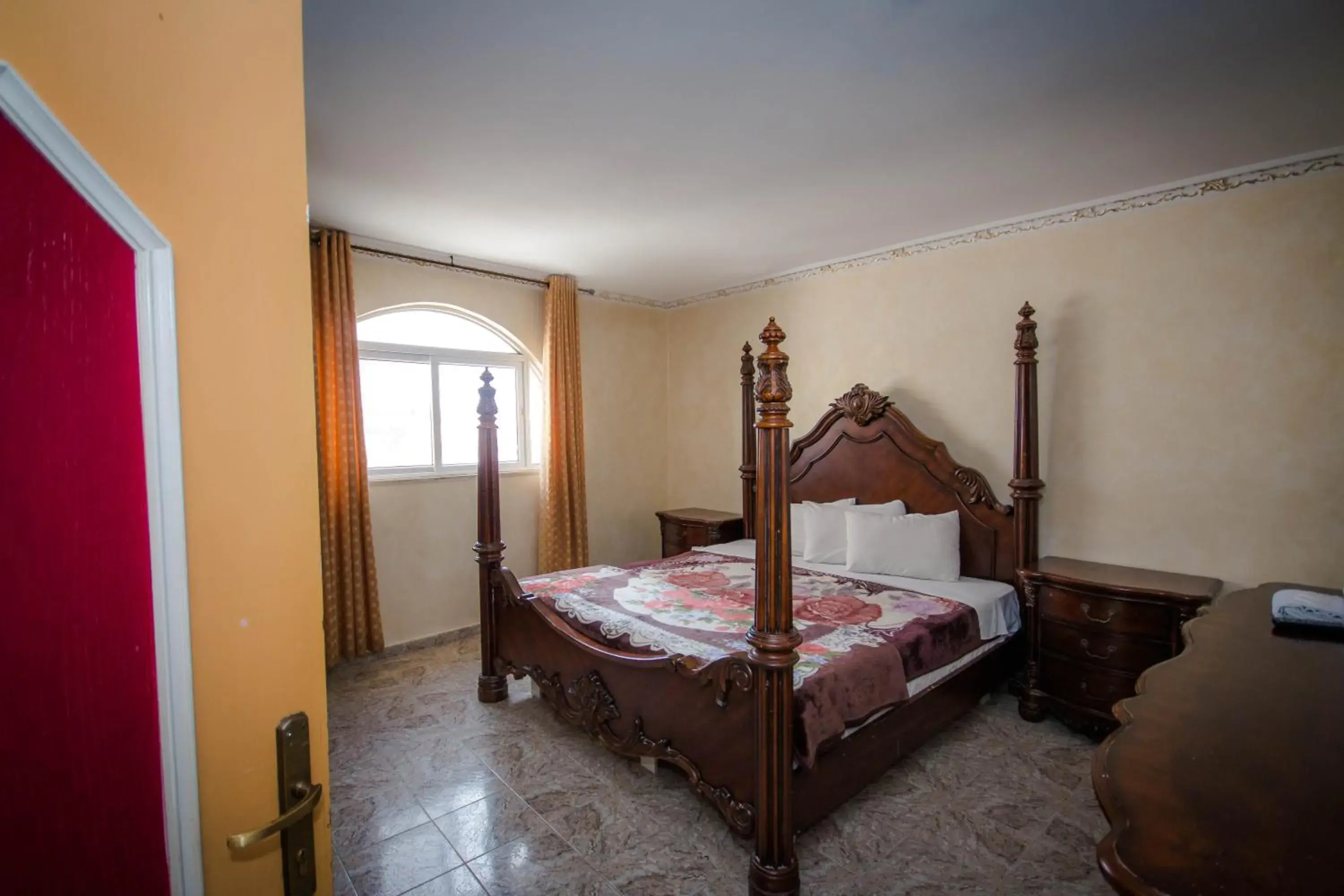 Bathroom, Bed in Hashimi Hotel