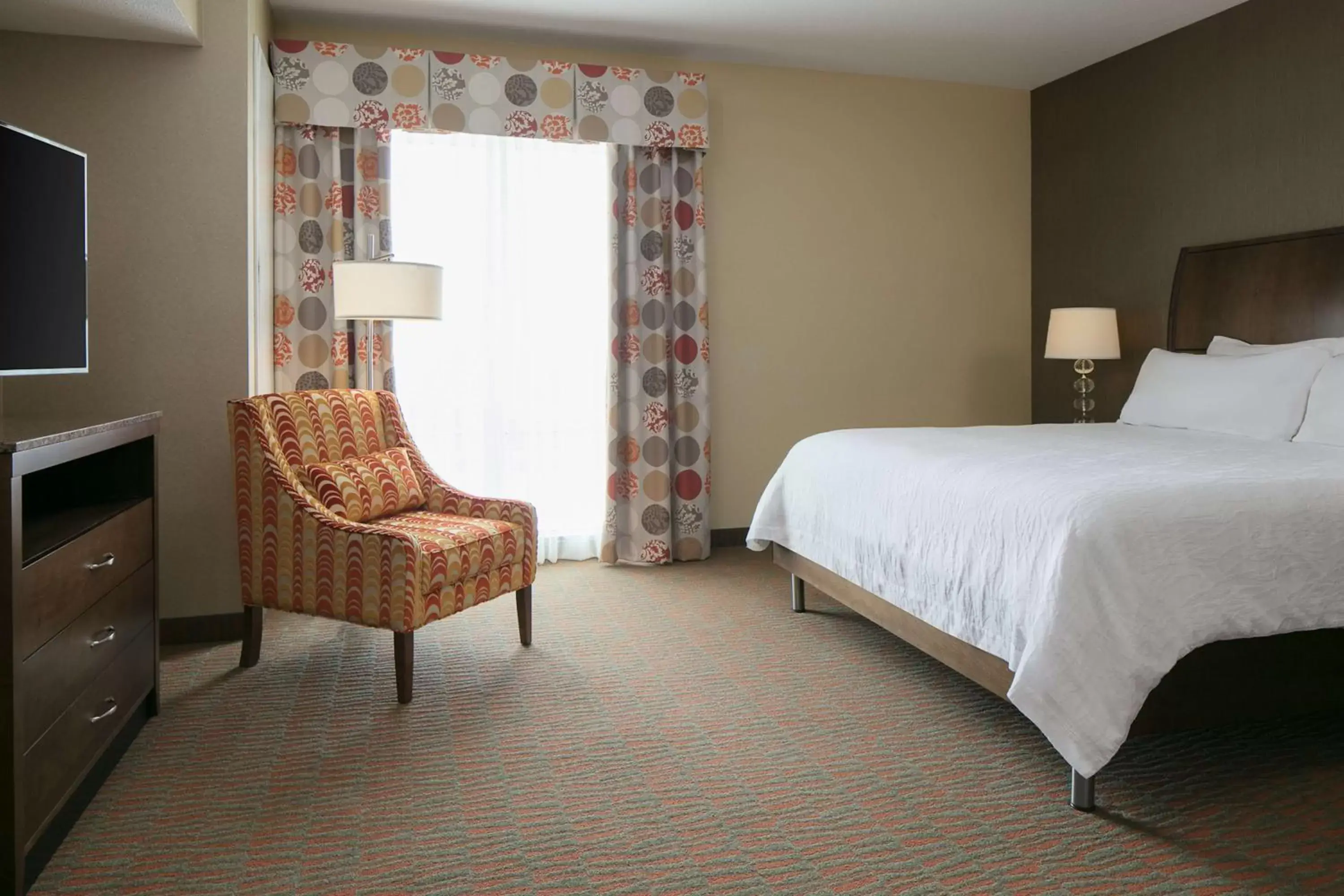 Bedroom, Bed in Hilton Garden Inn Manhattan Kansas