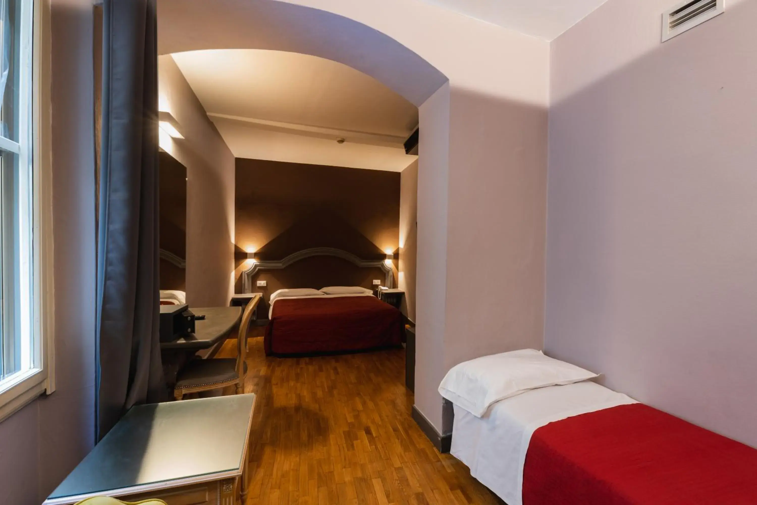 Bedroom, Bed in Hotel Unicorno