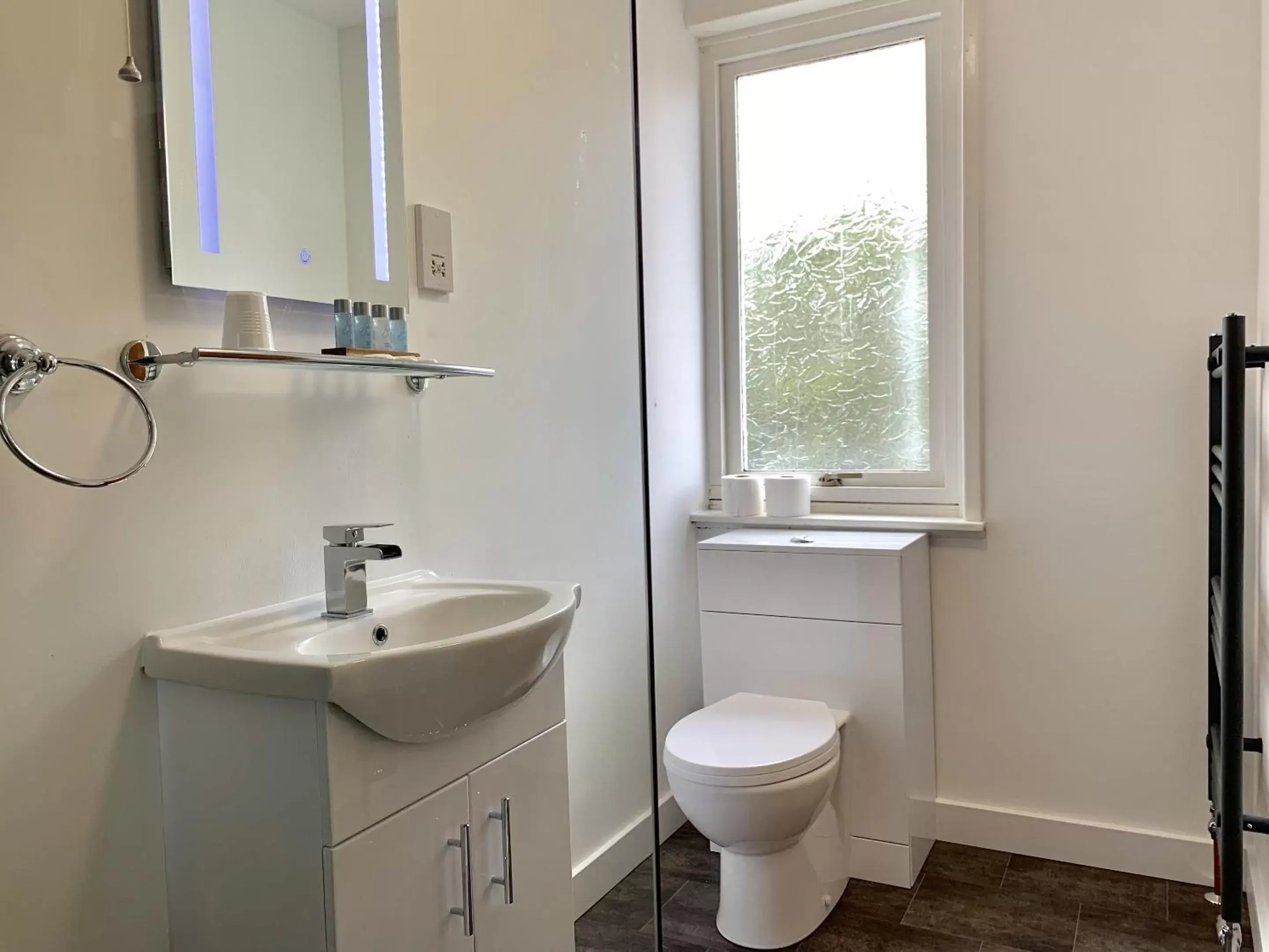 Bathroom in Old North Inn Hotel, Inverness