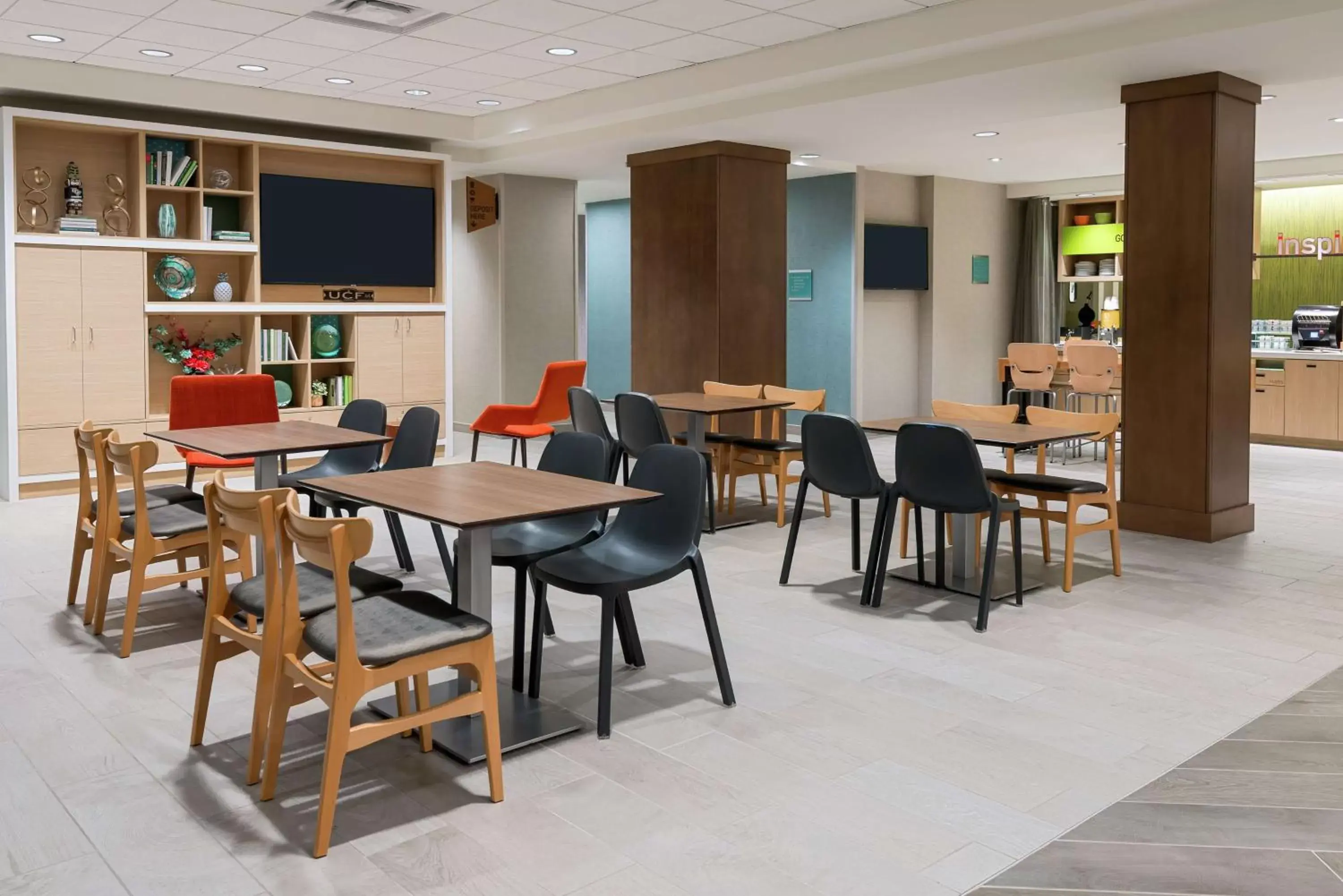 Lobby or reception, Restaurant/Places to Eat in Home2 Suites By Hilton Orlando Near UCF