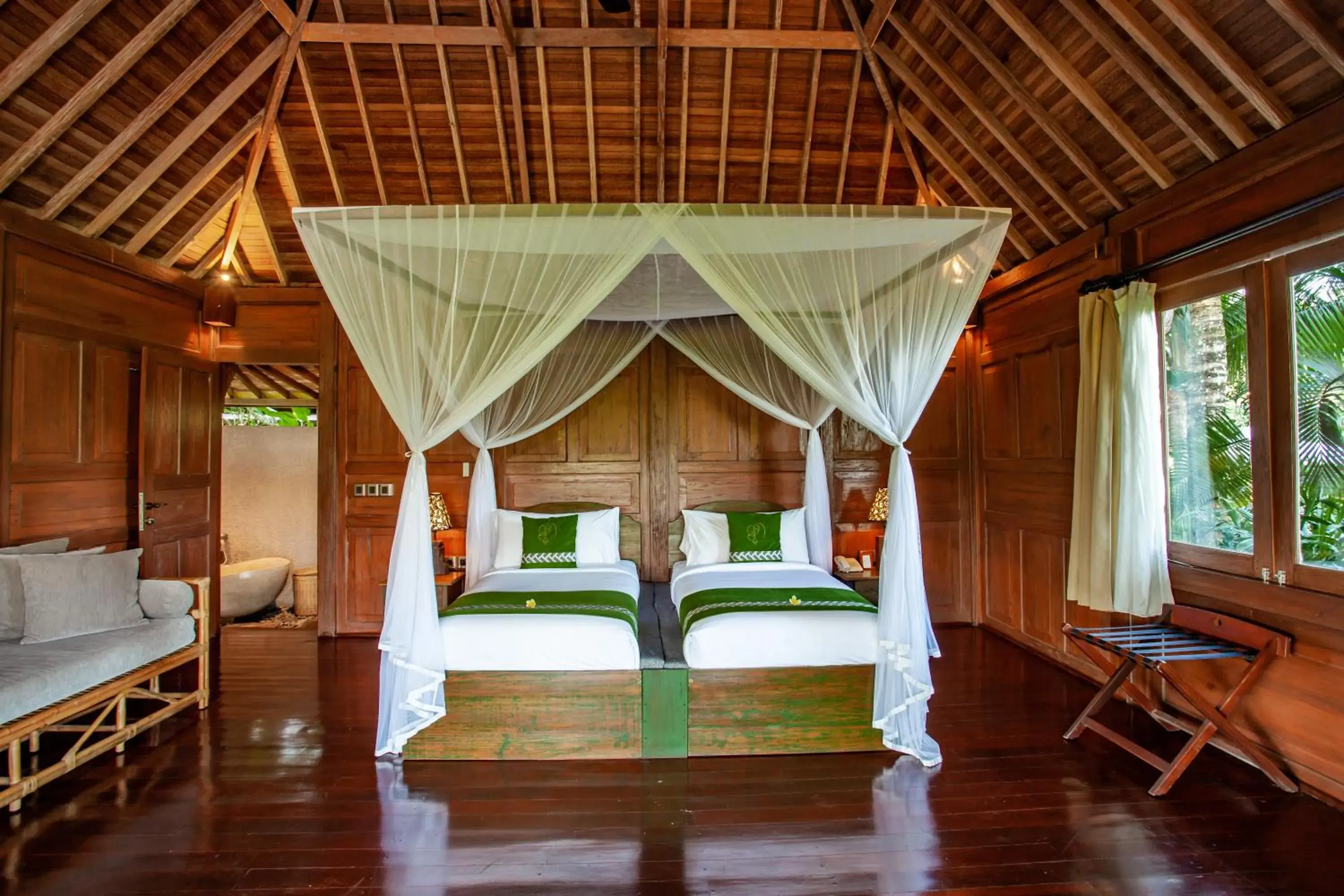 Bed in Arya Villas Ubud