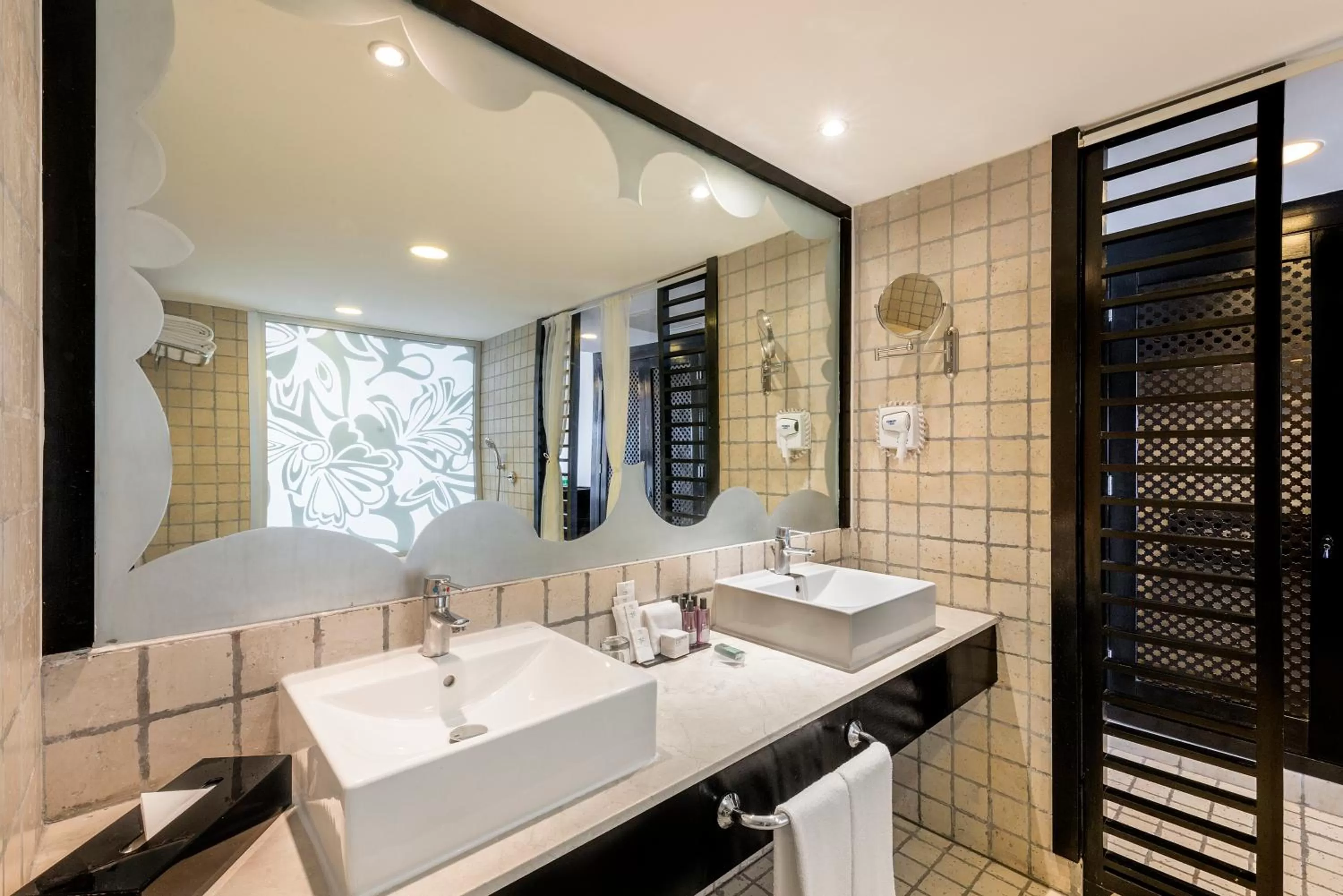 Bathroom in Ocean Coral & Turquesa All Inclusive