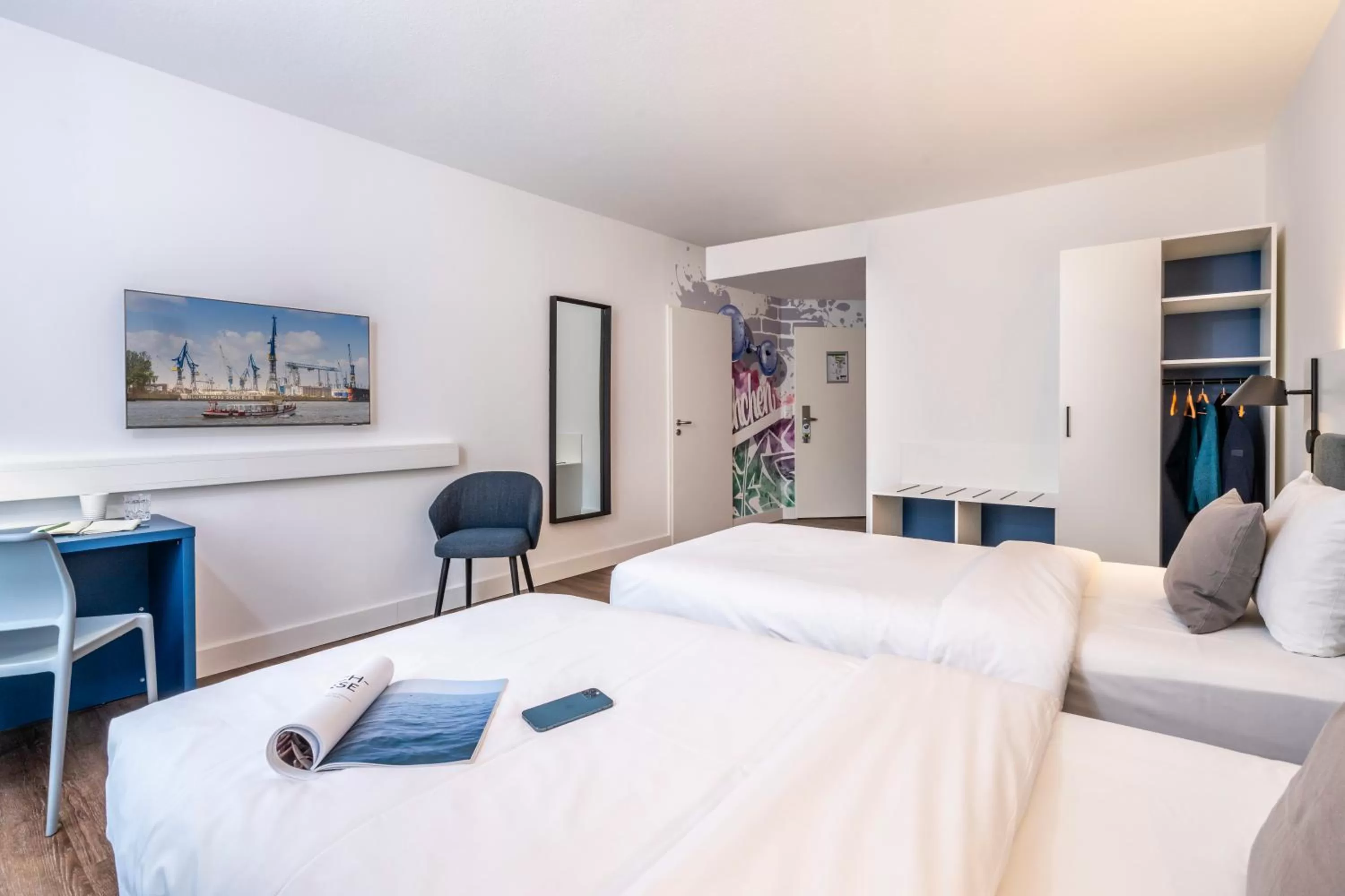 Bed in ibis Styles Hamburg Alster City