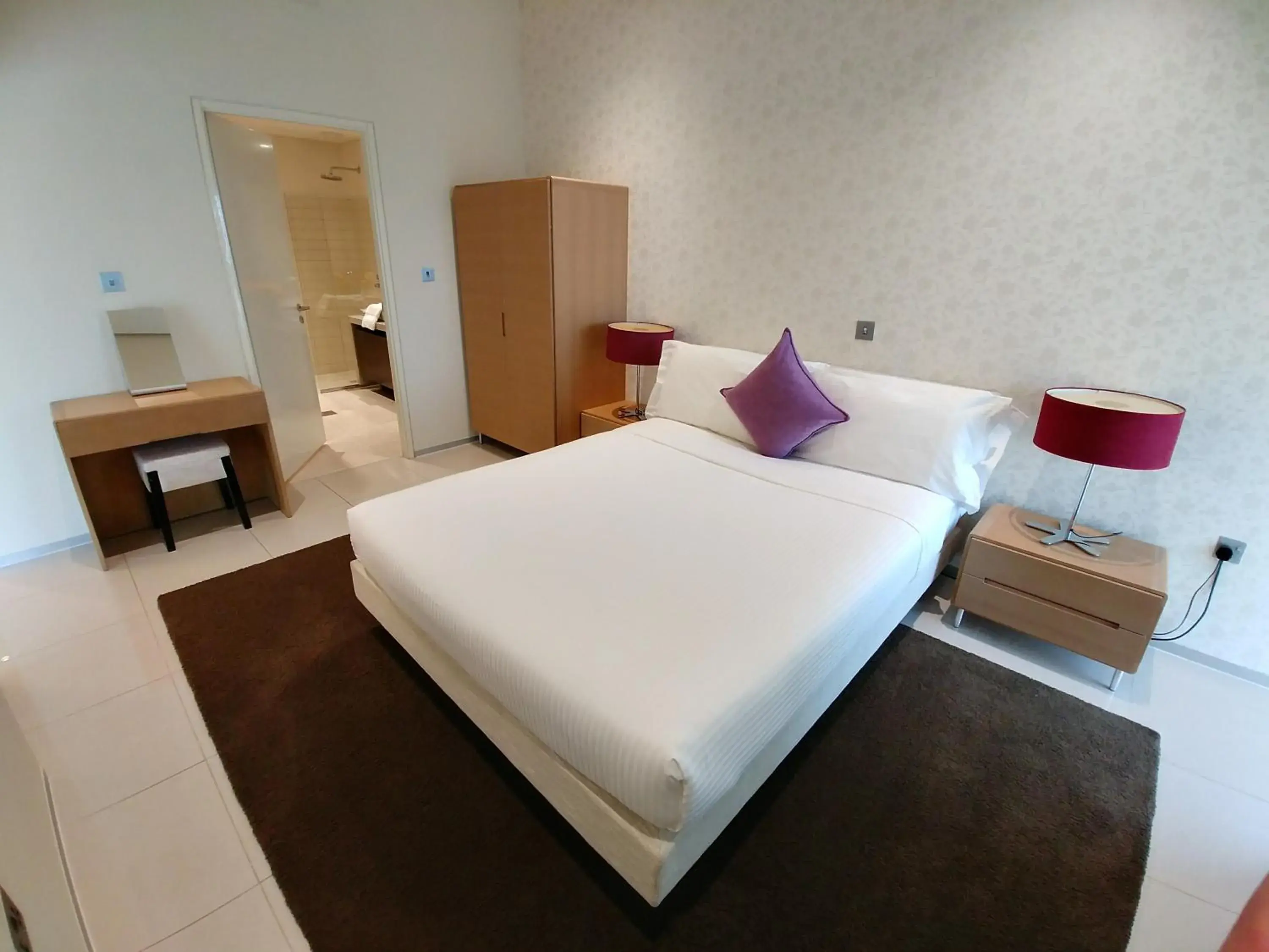 Bedroom, Bed in Ascott Park Place Dubai
