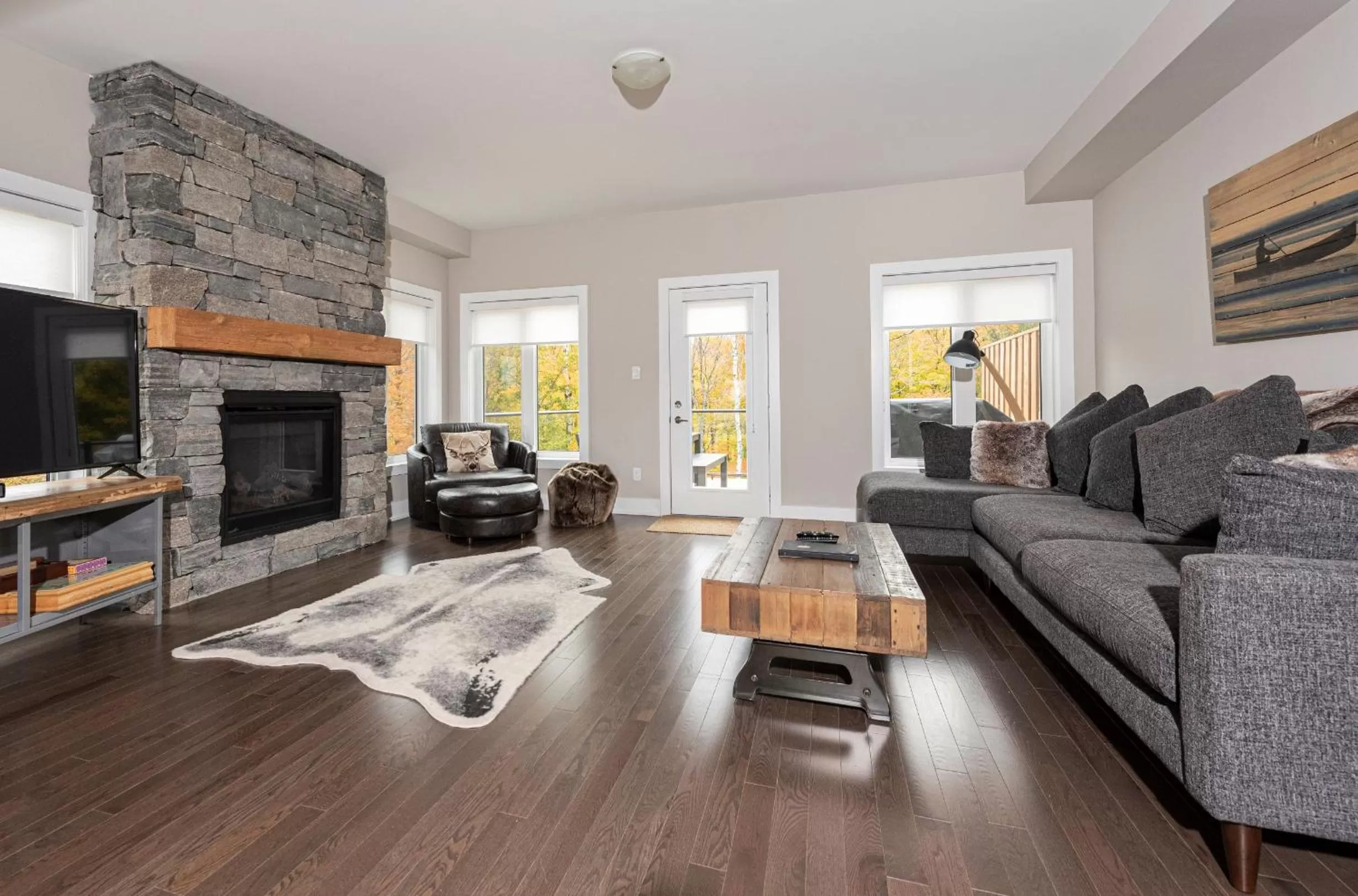Living room in Muskoka Bay Resort