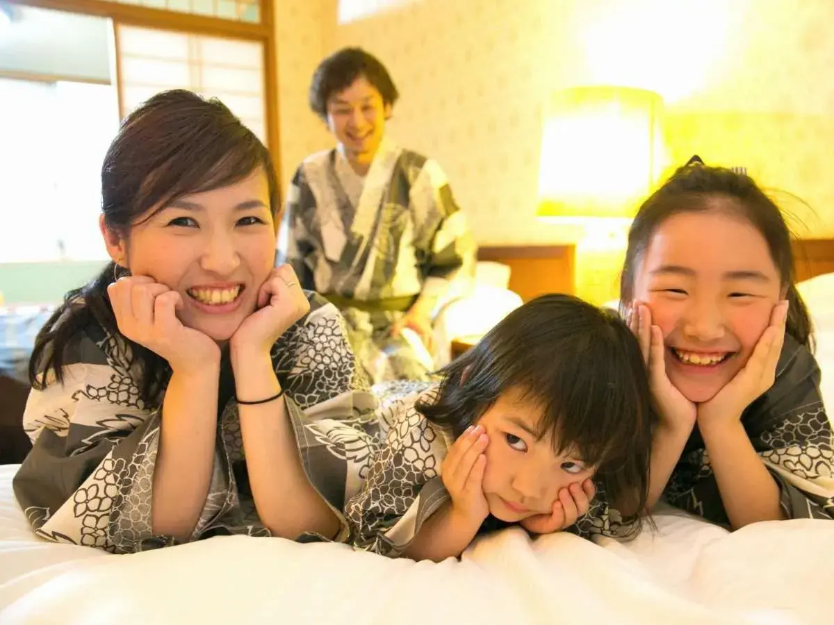 People, Family in Ryochiku Bettei Hotel