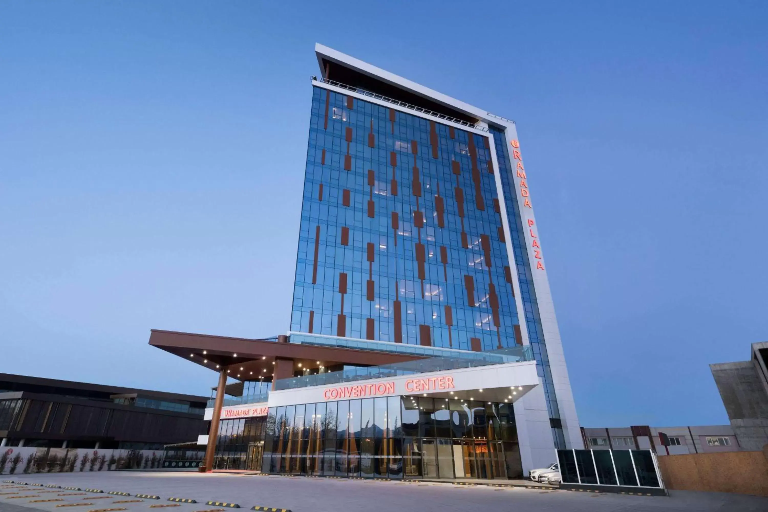 Property building in Ramada Plaza By Wyndham Konya Property building in Ramada Plaza By Wyndham Konya
