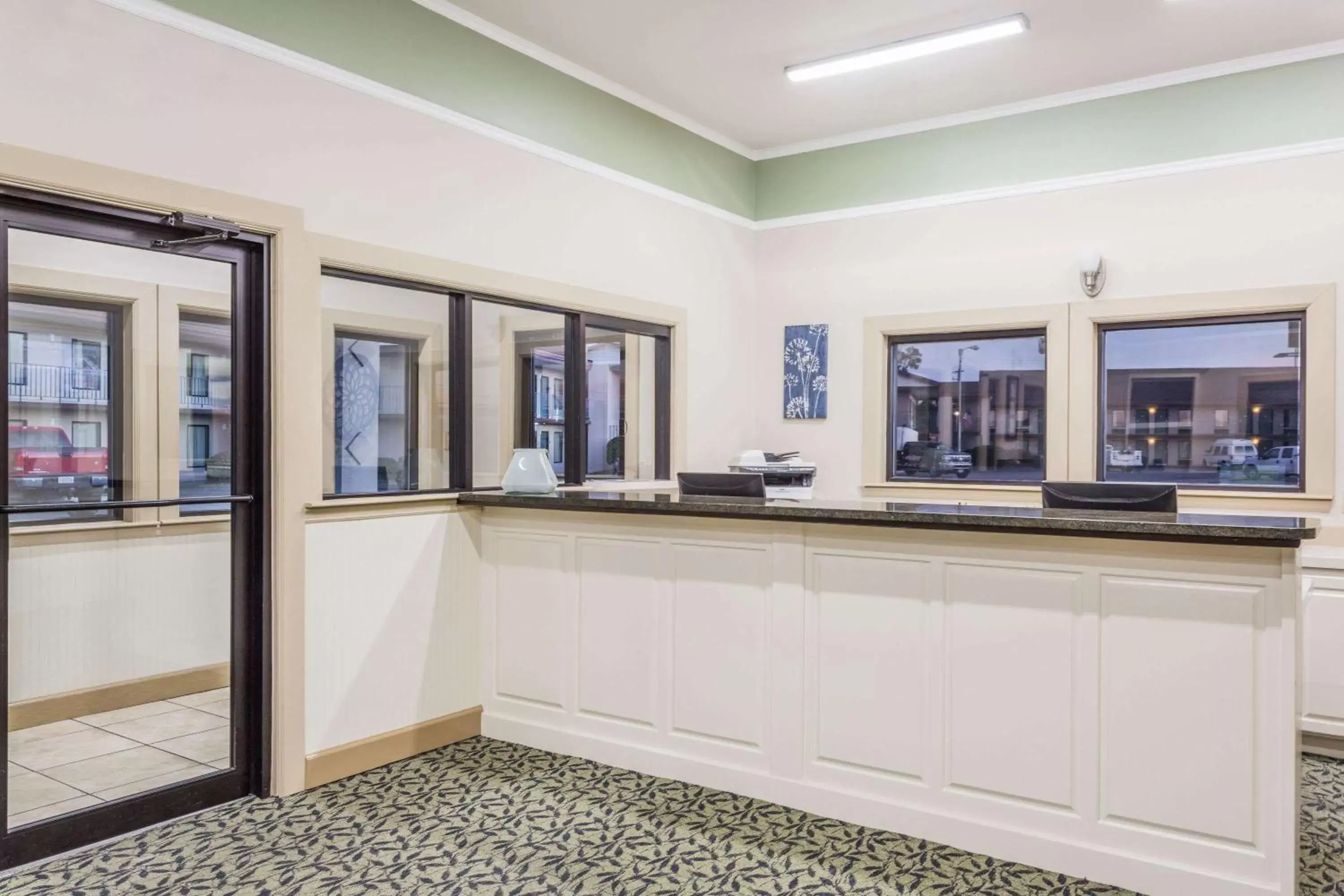 Lobby or reception in Super 8 by Wyndham Adel GA I-75 Lobby or reception in Super 8 by Wyndham Adel GA I-75