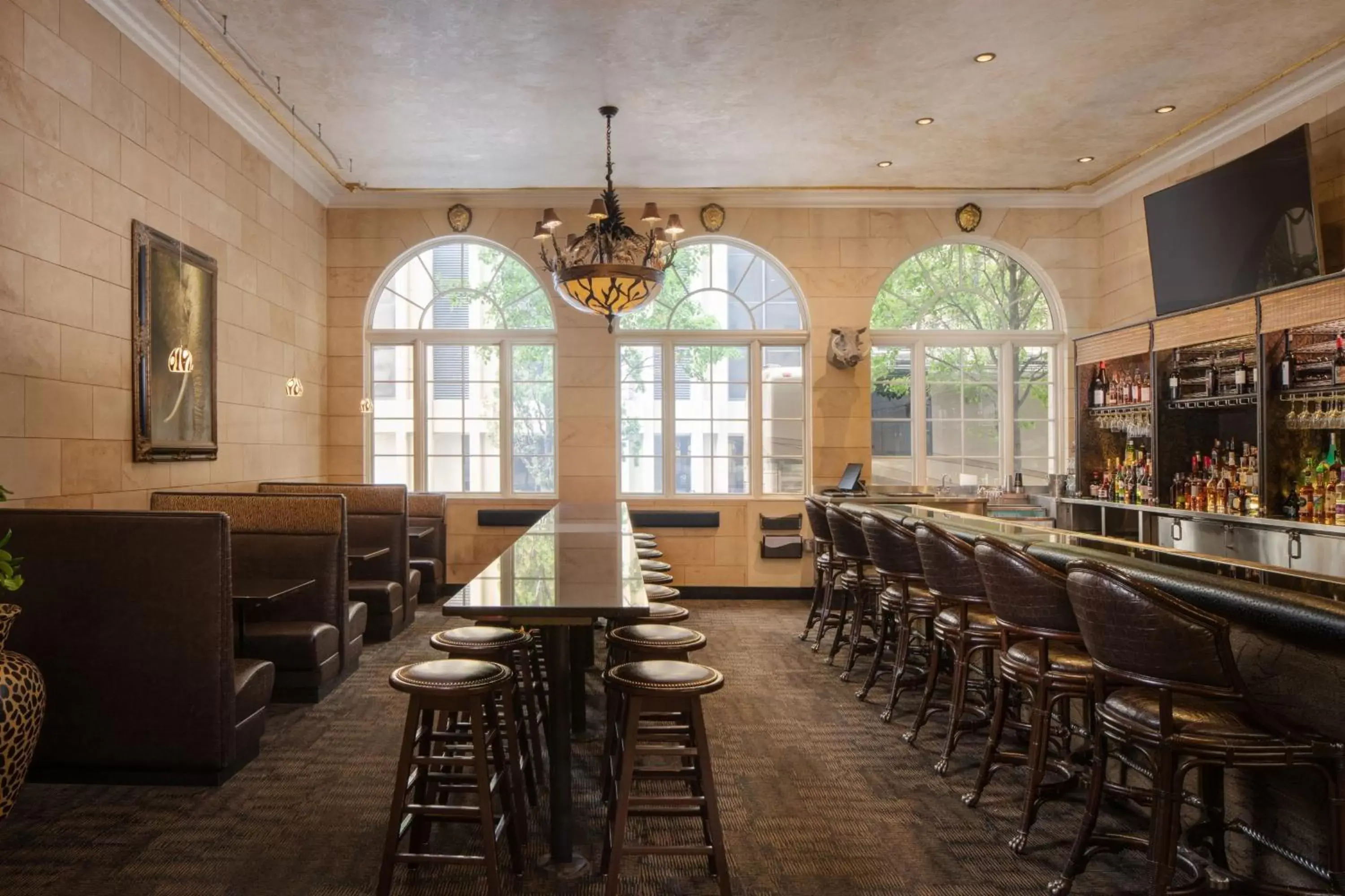 Lounge or bar in The Davenport Tower, Autograph Collection Lounge or bar in The Davenport Tower, Autograph Collection
