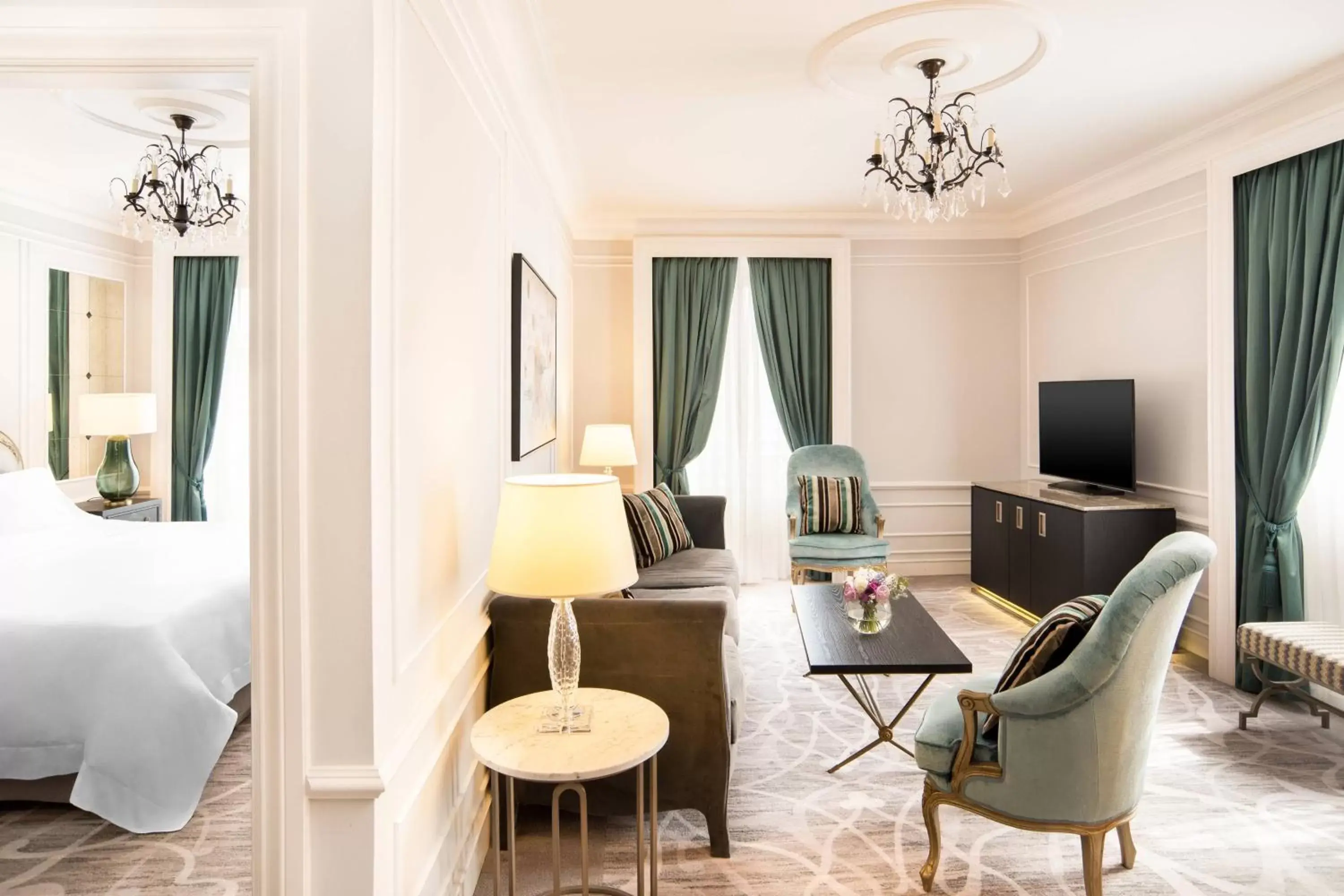 Photo of the whole room, Seating Area in Hotel Maria Cristina, a Luxury Collection Hotel, San Sebastian