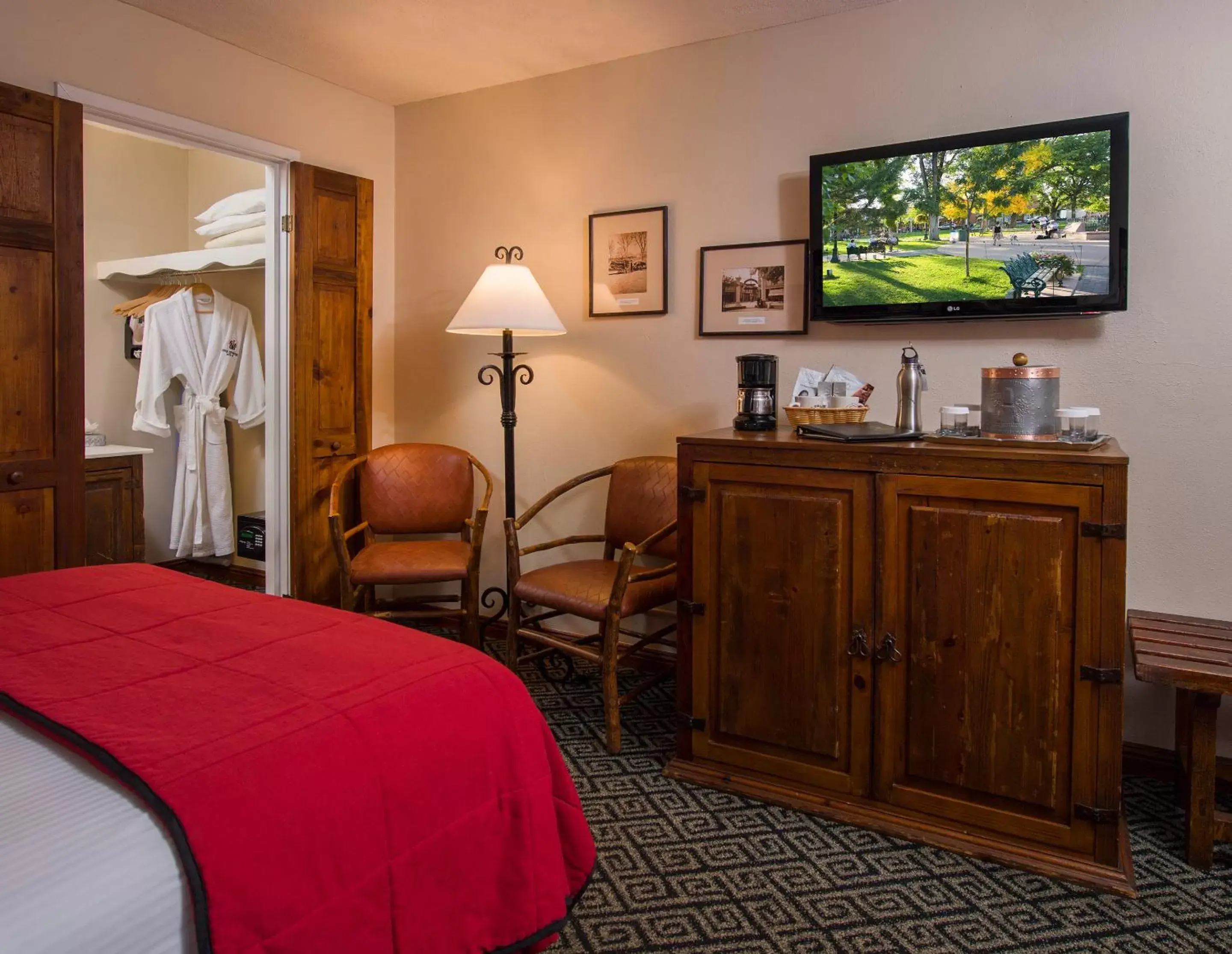 King Room in Inn of the Governors King Room in Inn of the Governors