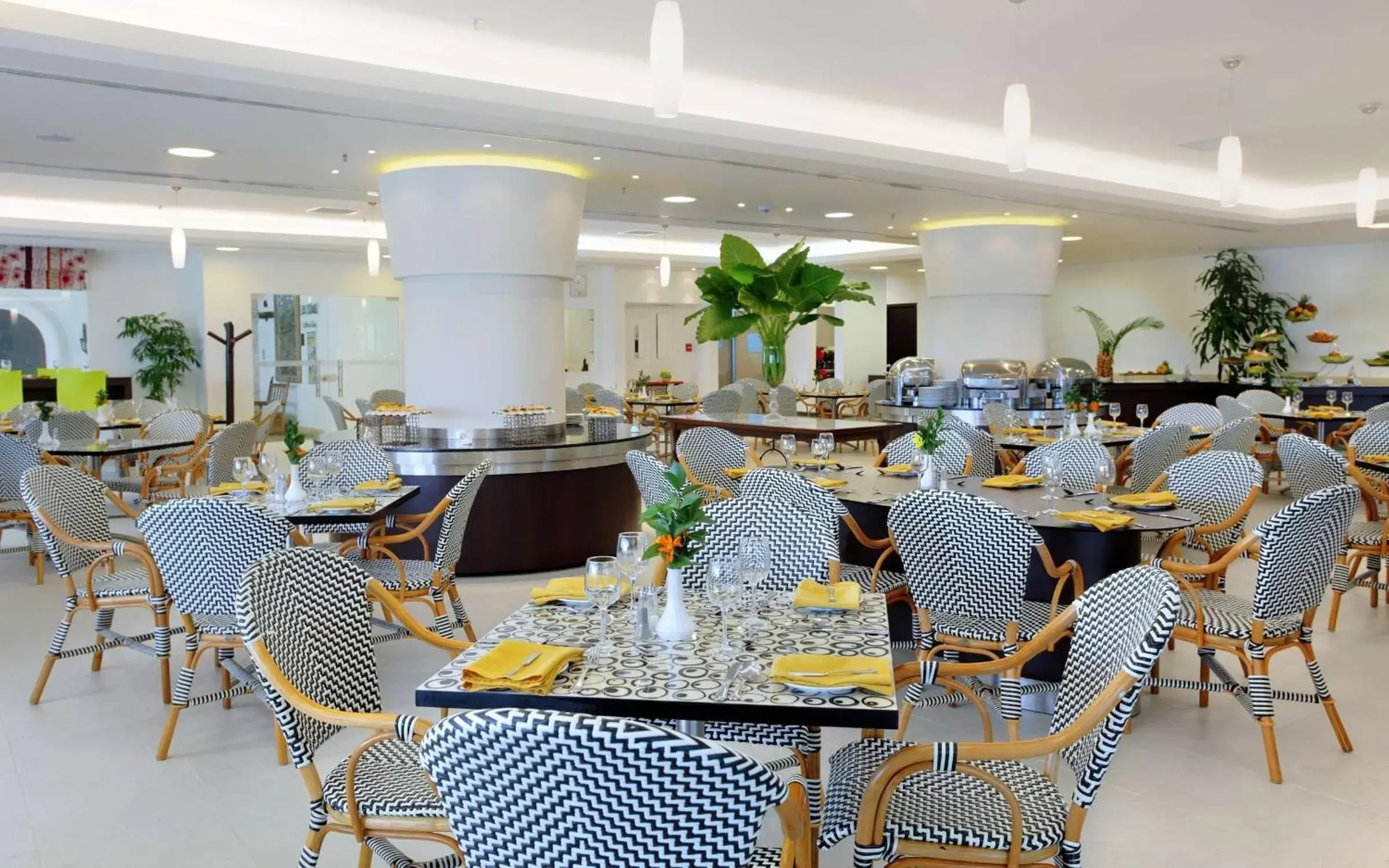 Restaurant/Places to Eat in Hilton Cartagena