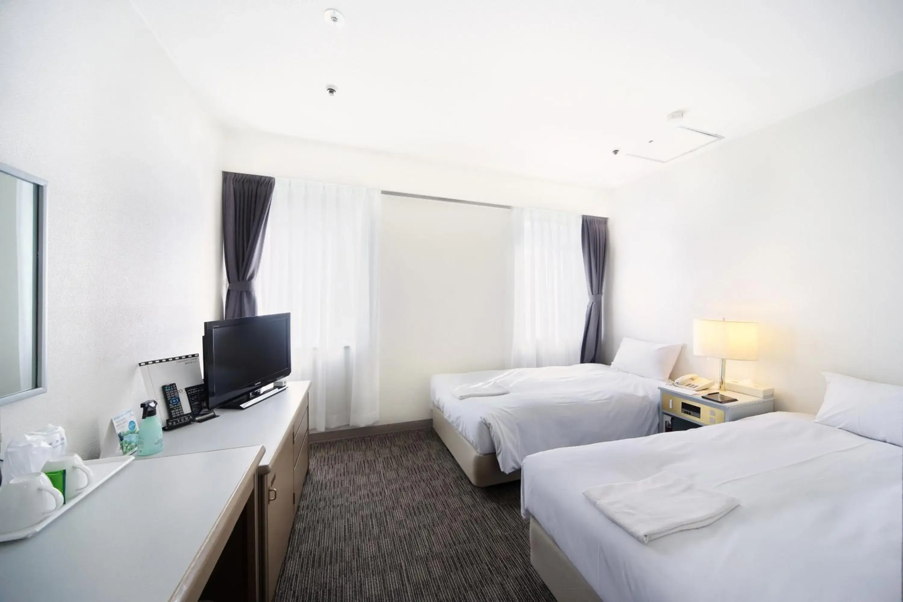 Photo of the whole room, Bed in Asahikawa Toyo Hotel