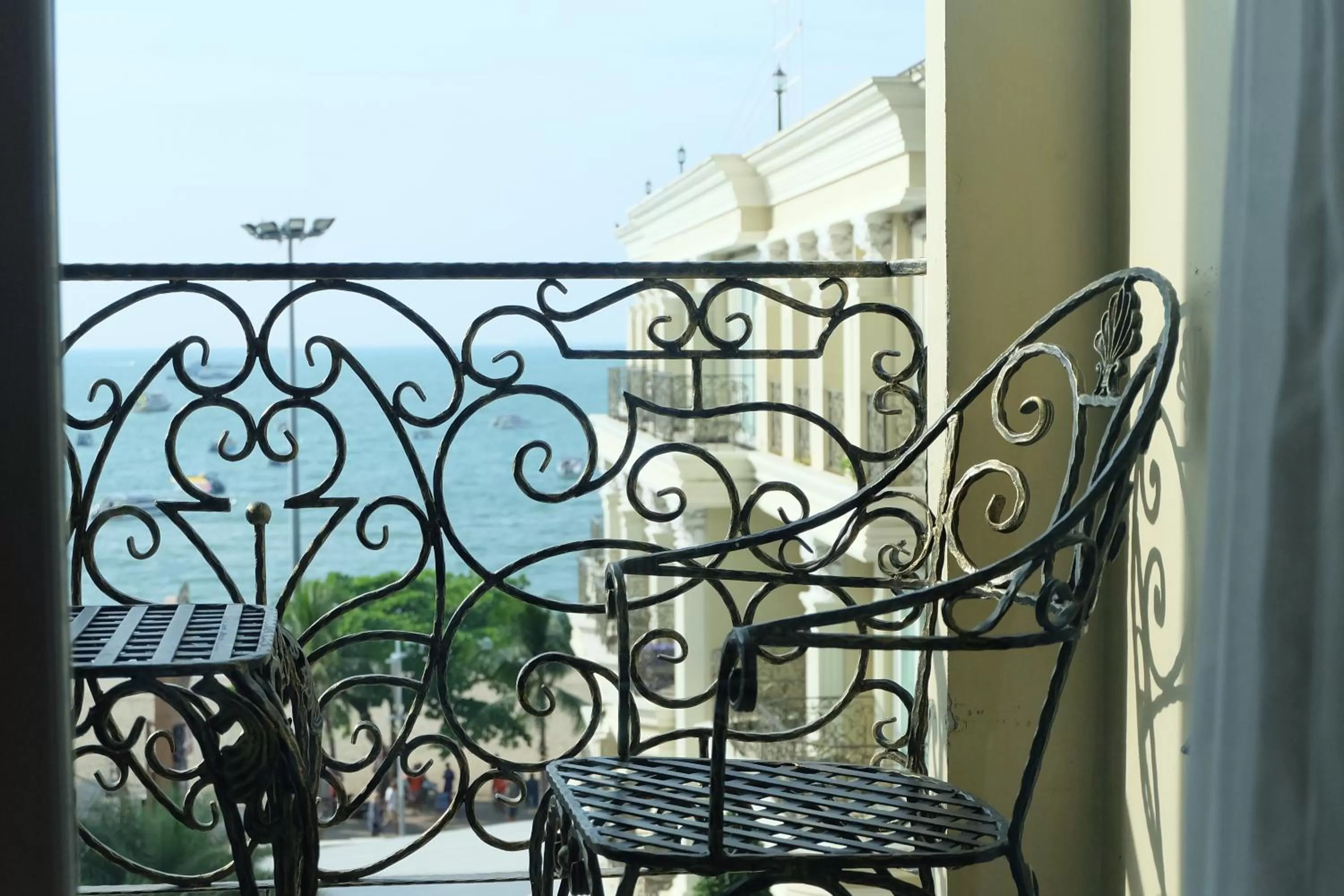 Sea view in LK The Empress