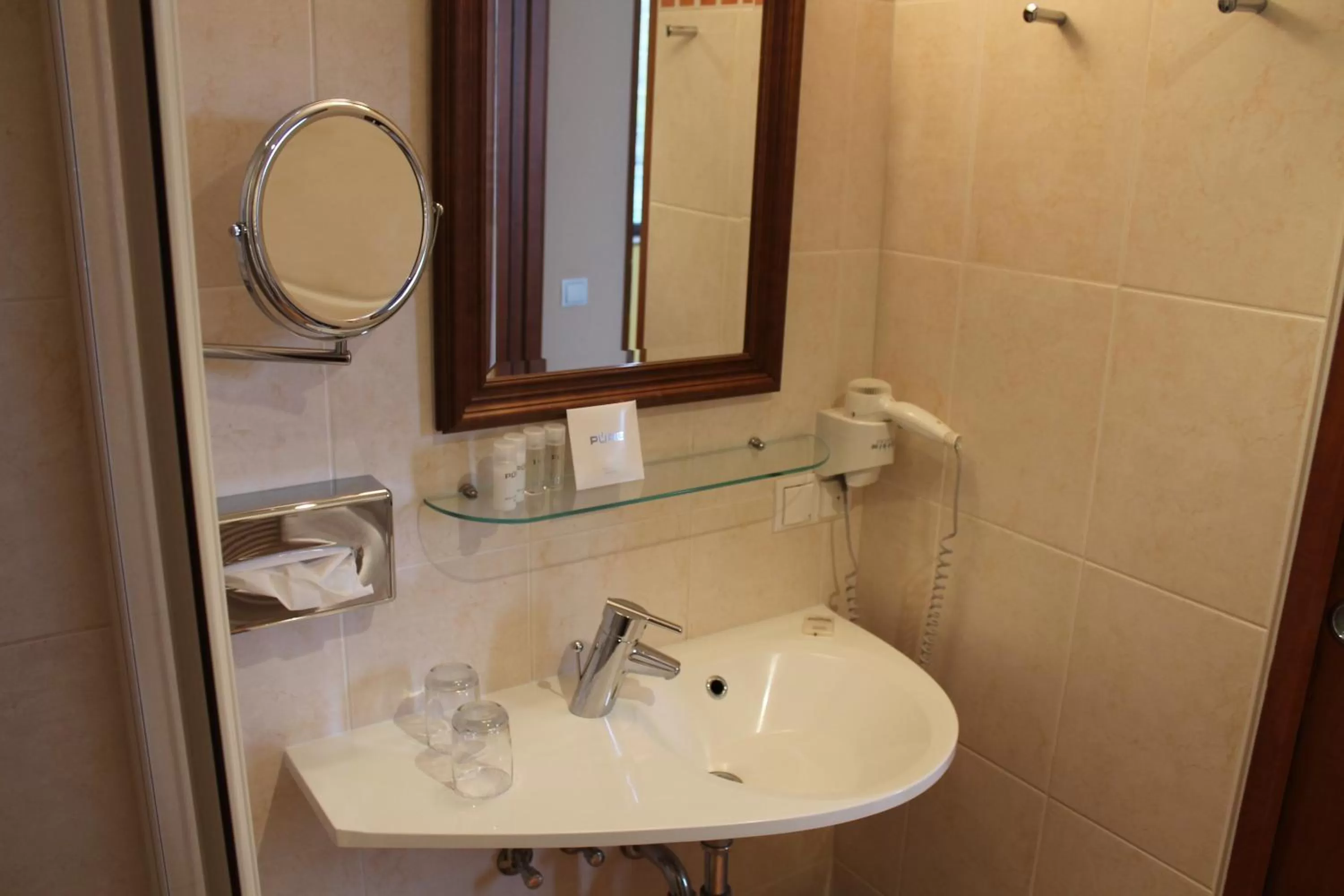 Bathroom in Hotel Balneolum Superior