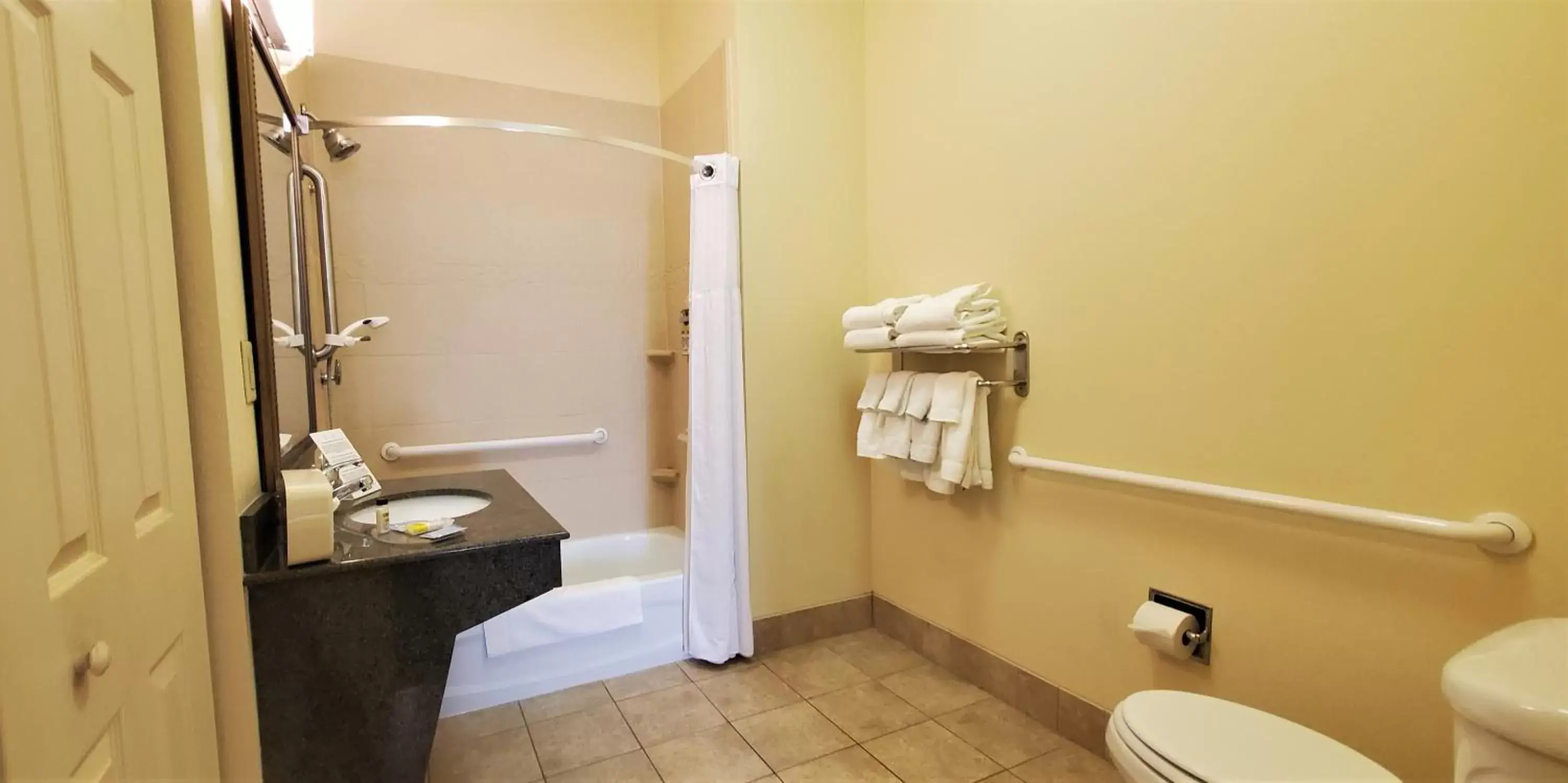 Shower, Bathroom in Staybridge Suites Rochester University, an IHG Hotel