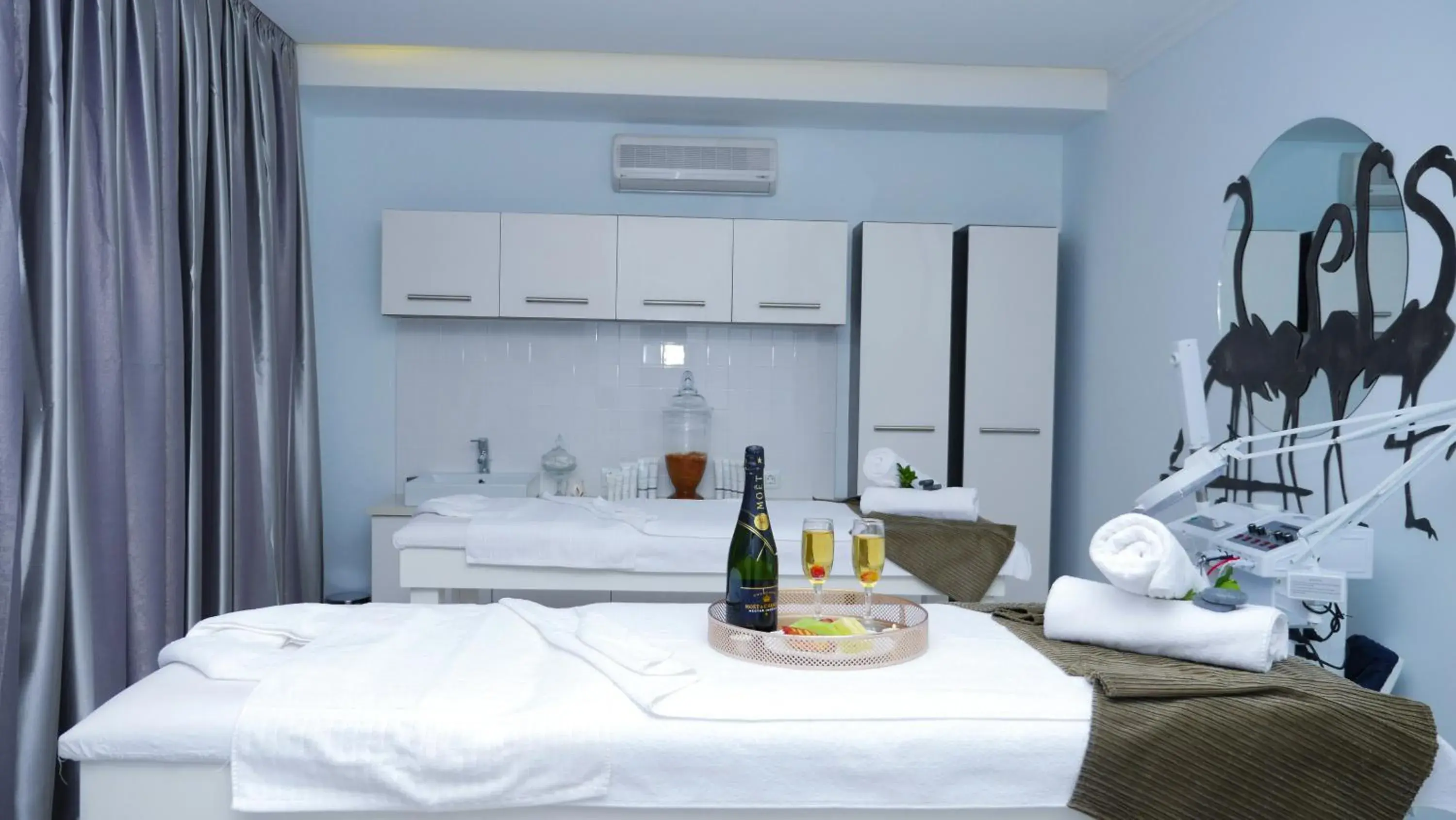 Massage, Drinks in Afrin Prestige Hotel