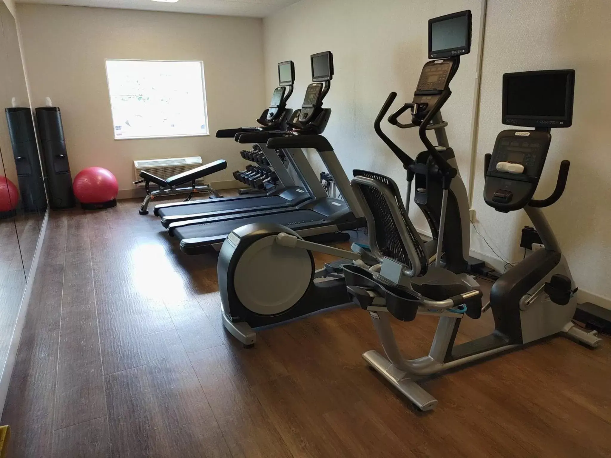 Spa and wellness centre/facilities, Fitness Center/Facilities in Holiday Inn Express Murrysville - Delmont, an IHG Hotel