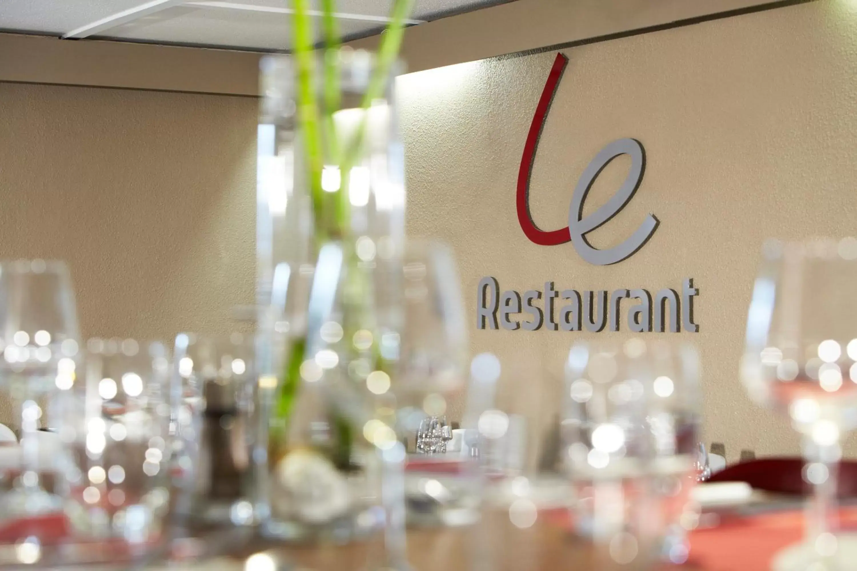 Restaurant/places to eat in Campanile Grenoble Nord - Moirans-Voreppe Restaurant/places to eat in Campanile Grenoble Nord - Moirans-Voreppe
