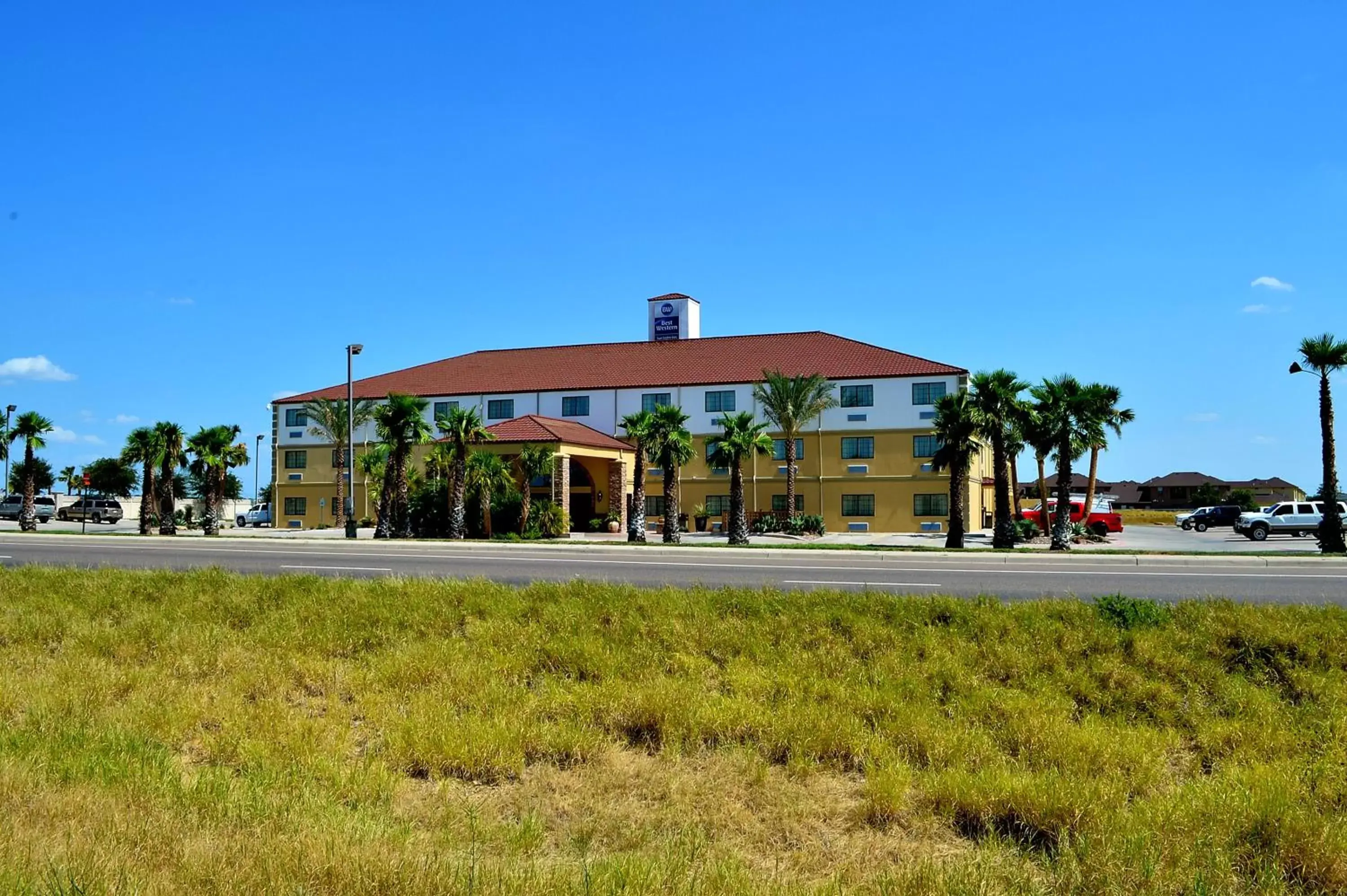 Facade/entrance, Property Building in Best Western San Isidro Inn