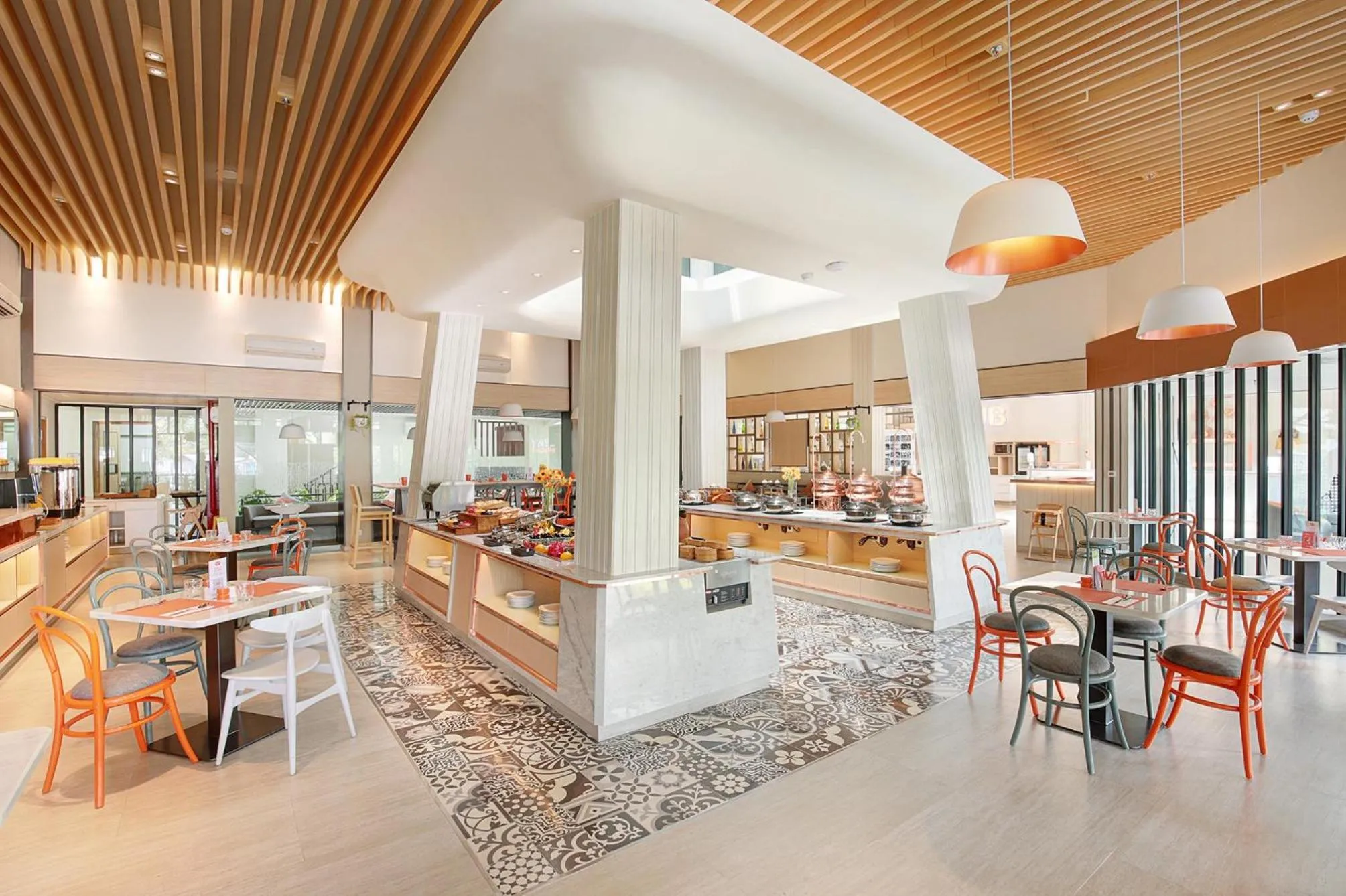 Restaurant/places to eat in HARRIS Hotel Kuta Tuban Bali