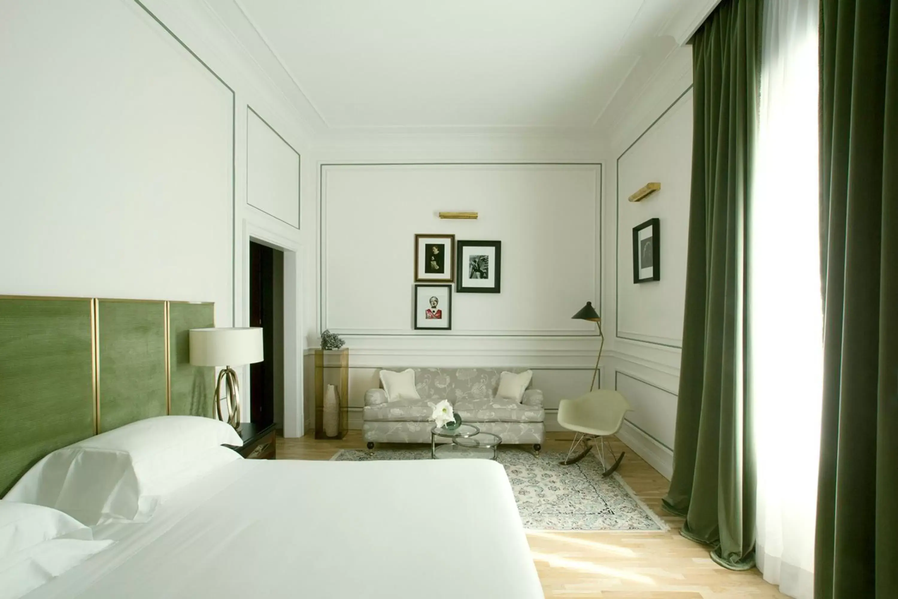 Seating area, Bed in Palazzo Dama - Preferred Hotels & Resorts