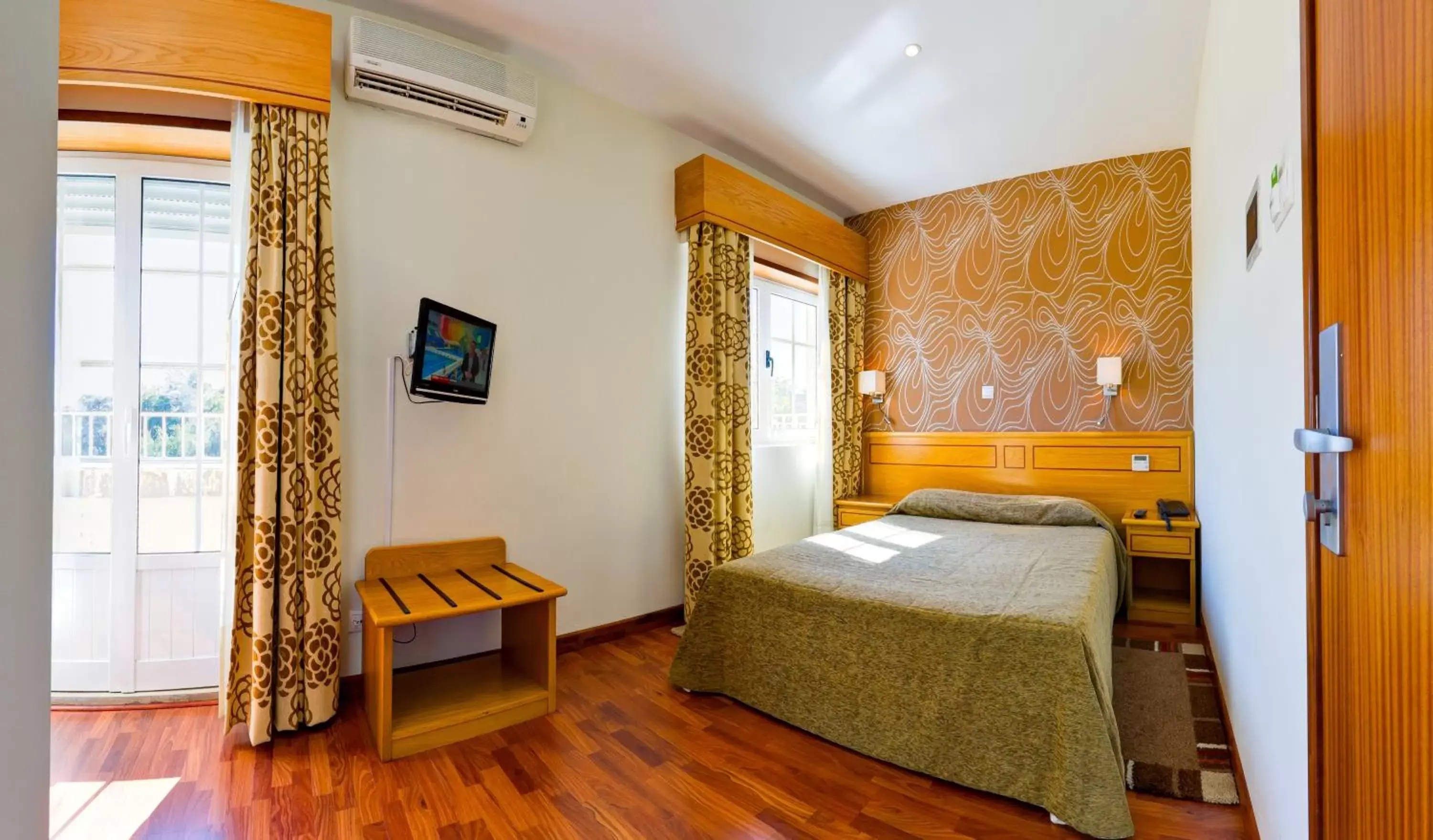 Bedroom, Bed in Hotel Avenida Park