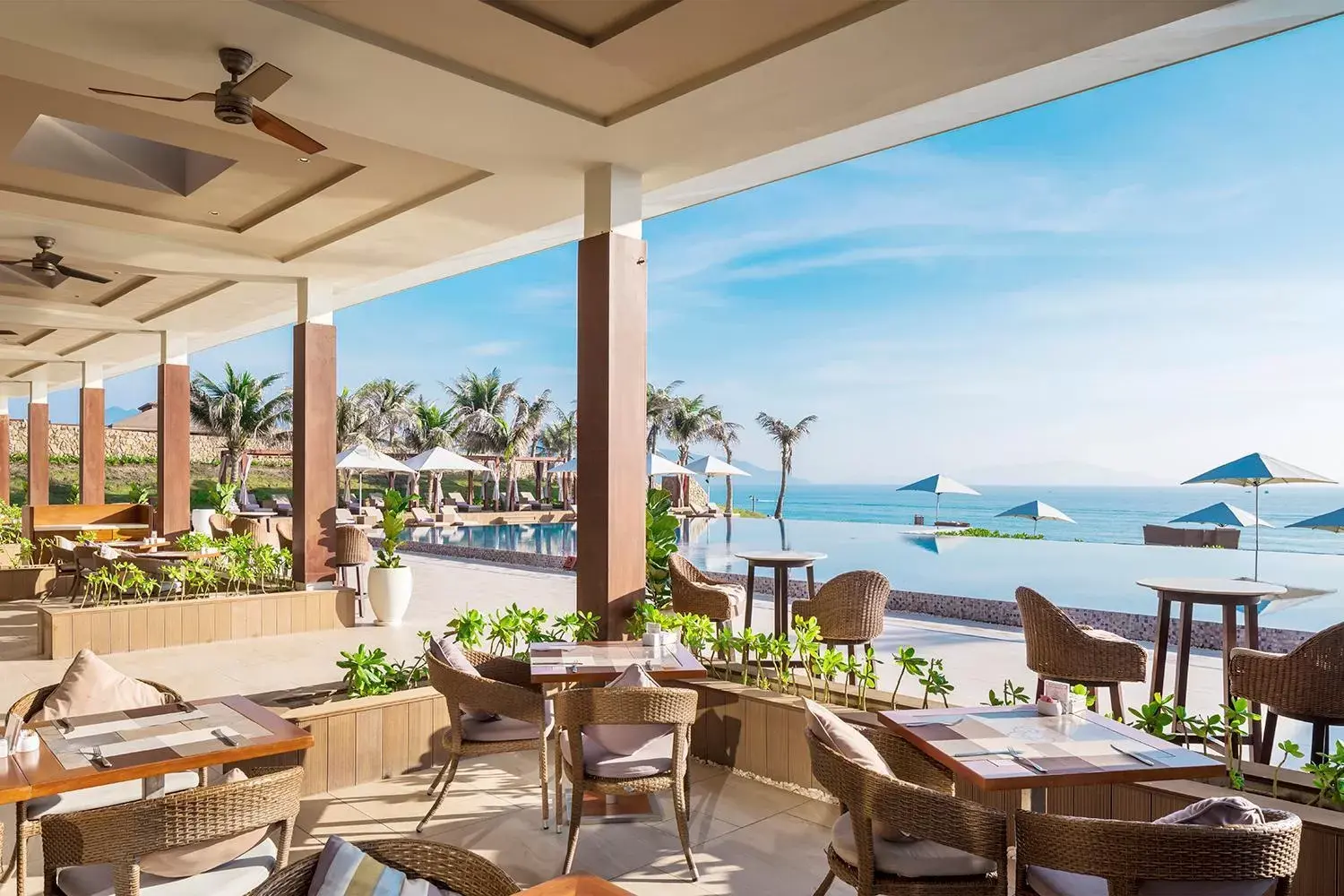 Restaurant/Places to Eat in Fusion Resort Cam Ranh - All Spa Inclusive