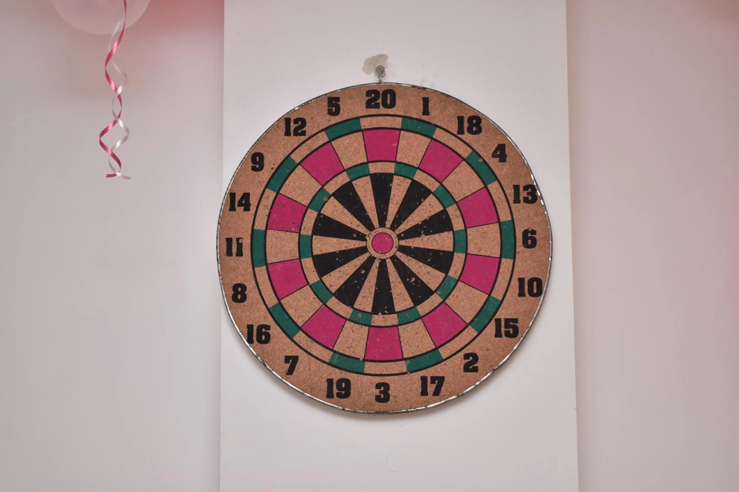 Game Room in Qotel Comfort Ashok Vihar - Near Delhi University