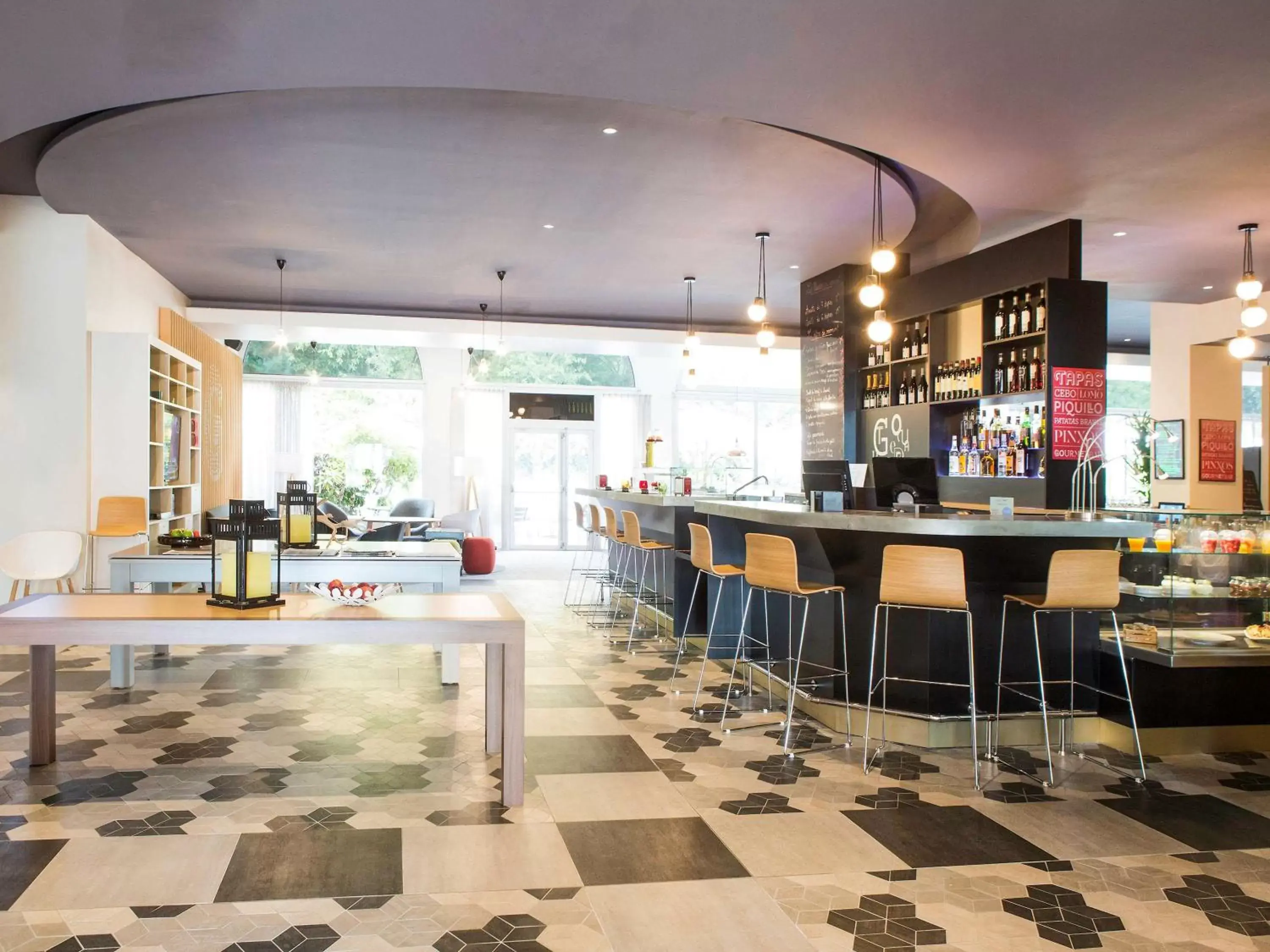 Lounge or bar, Lounge/Bar in Novotel Toulouse Centre Compans Caffarelli