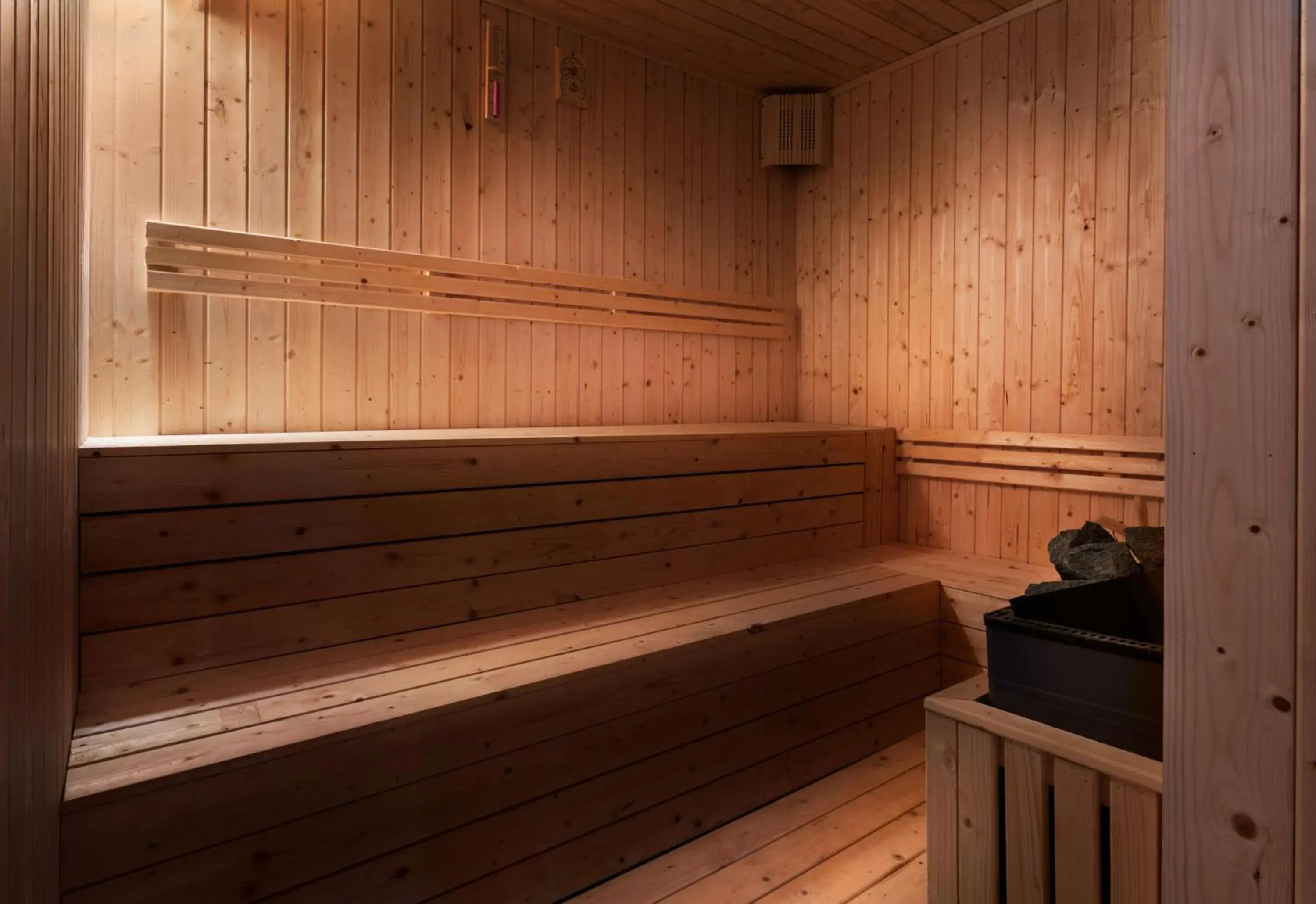 Sauna in J7 Angkor Hotel