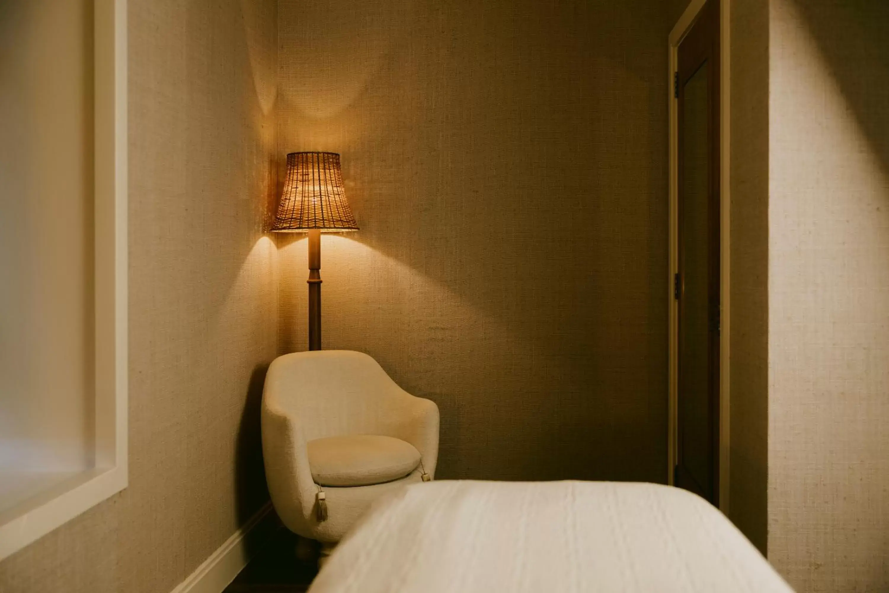 Massage, Bed in Marine Troon Massage, Bed in Marine Troon