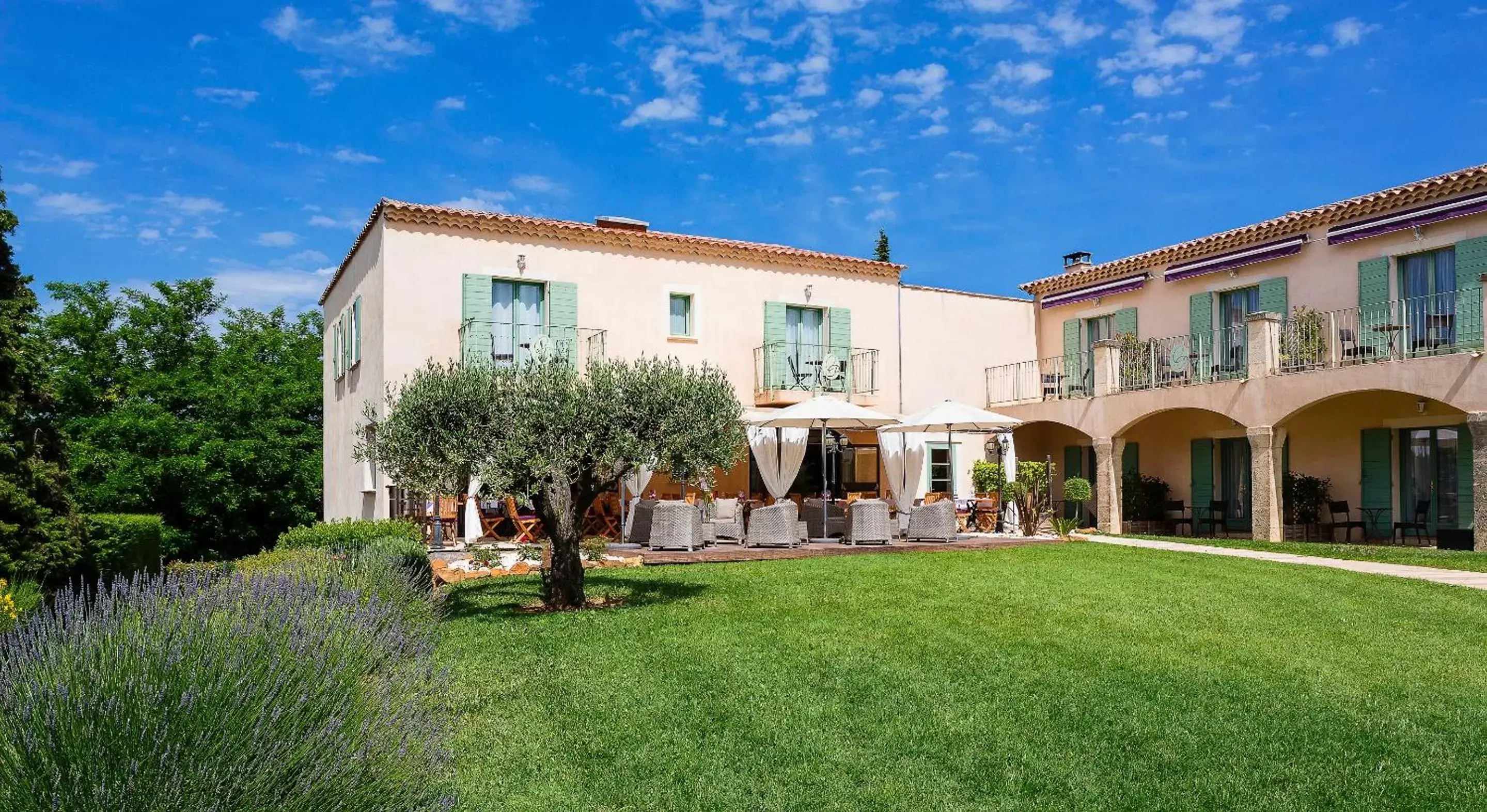 Garden, Property Building in Le Clos De Pradines