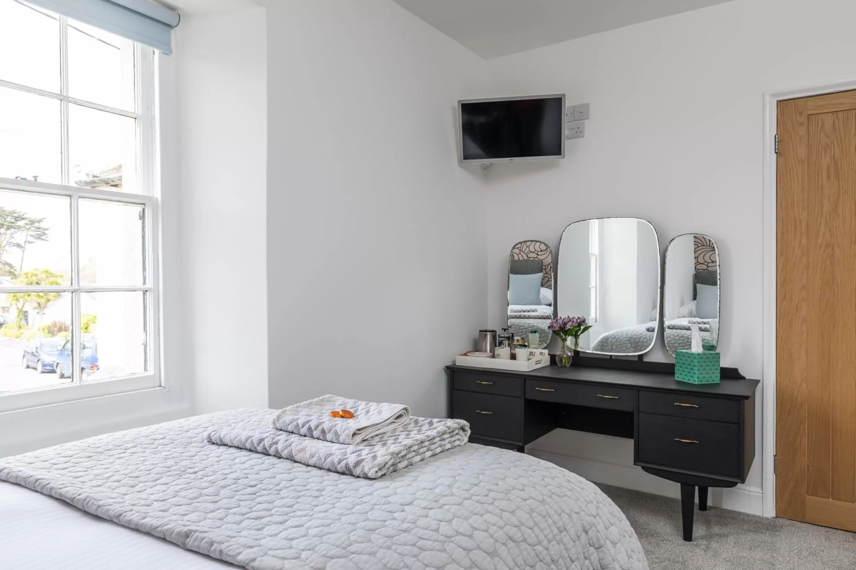 Single Room with Private Bathroom in Penwyth House Single Room with Private Bathroom in Penwyth House