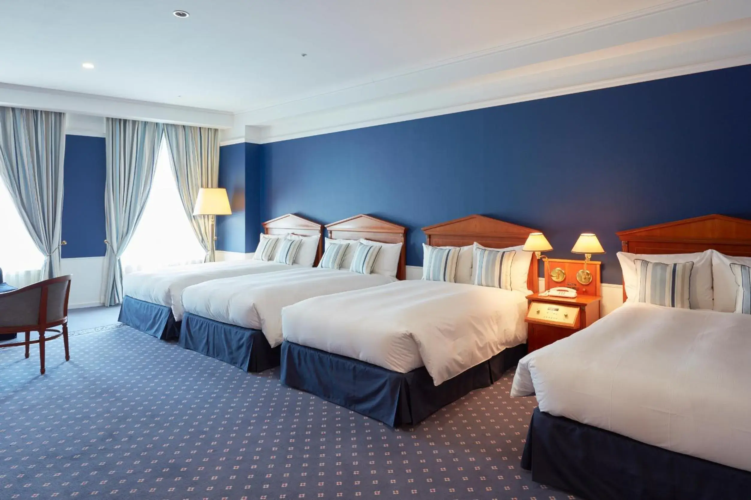 Photo of the whole room, Bed in Huis Ten Bosch Hotel Amsterdam