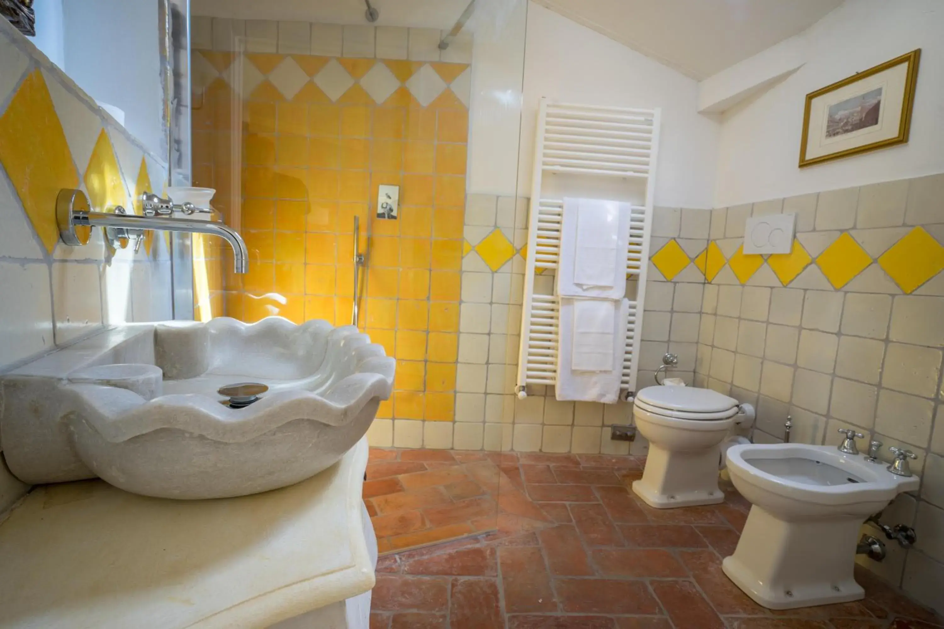 Bathroom in Hotel Villa Sermolli